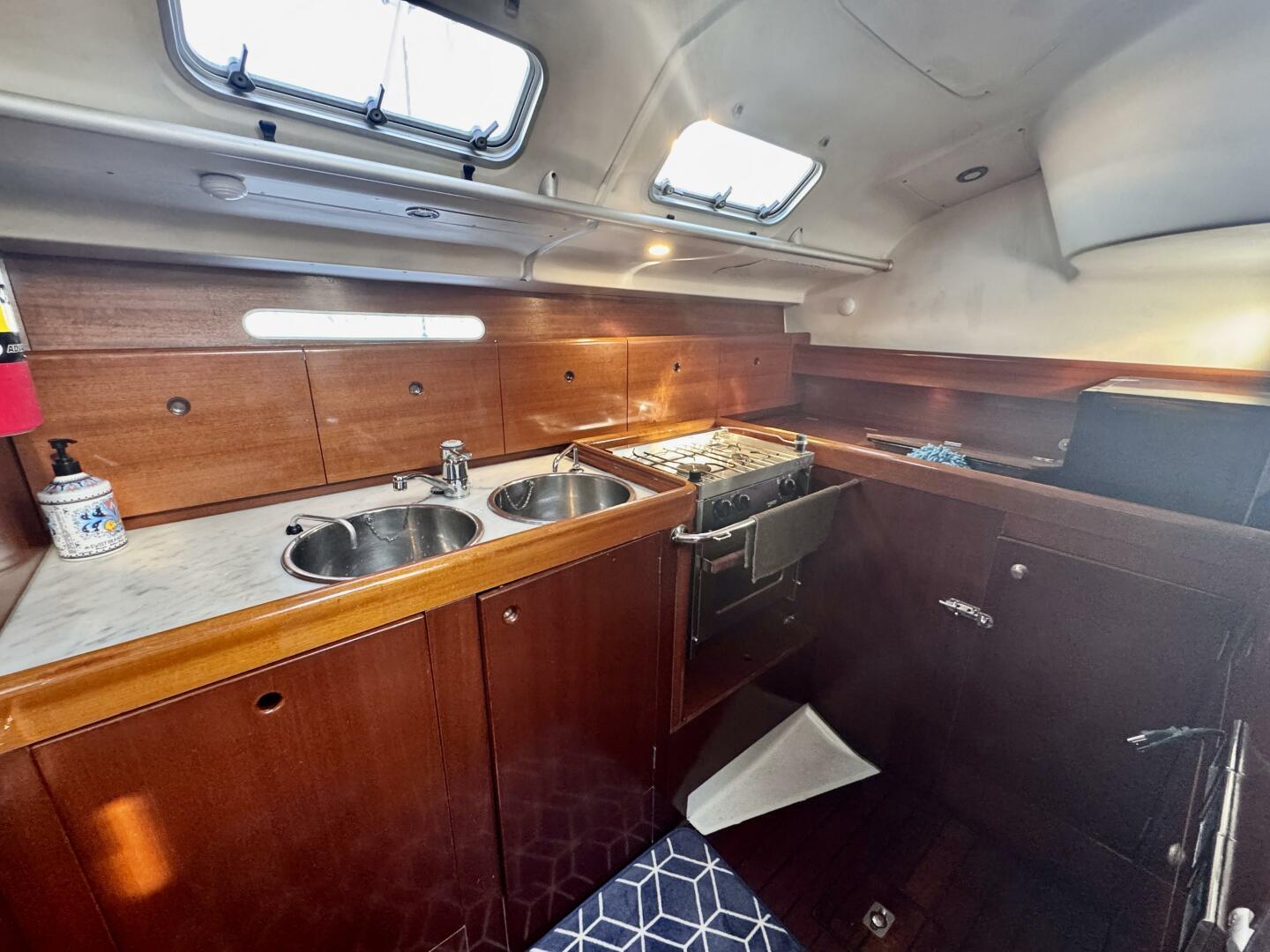 Yacht Photos Pics