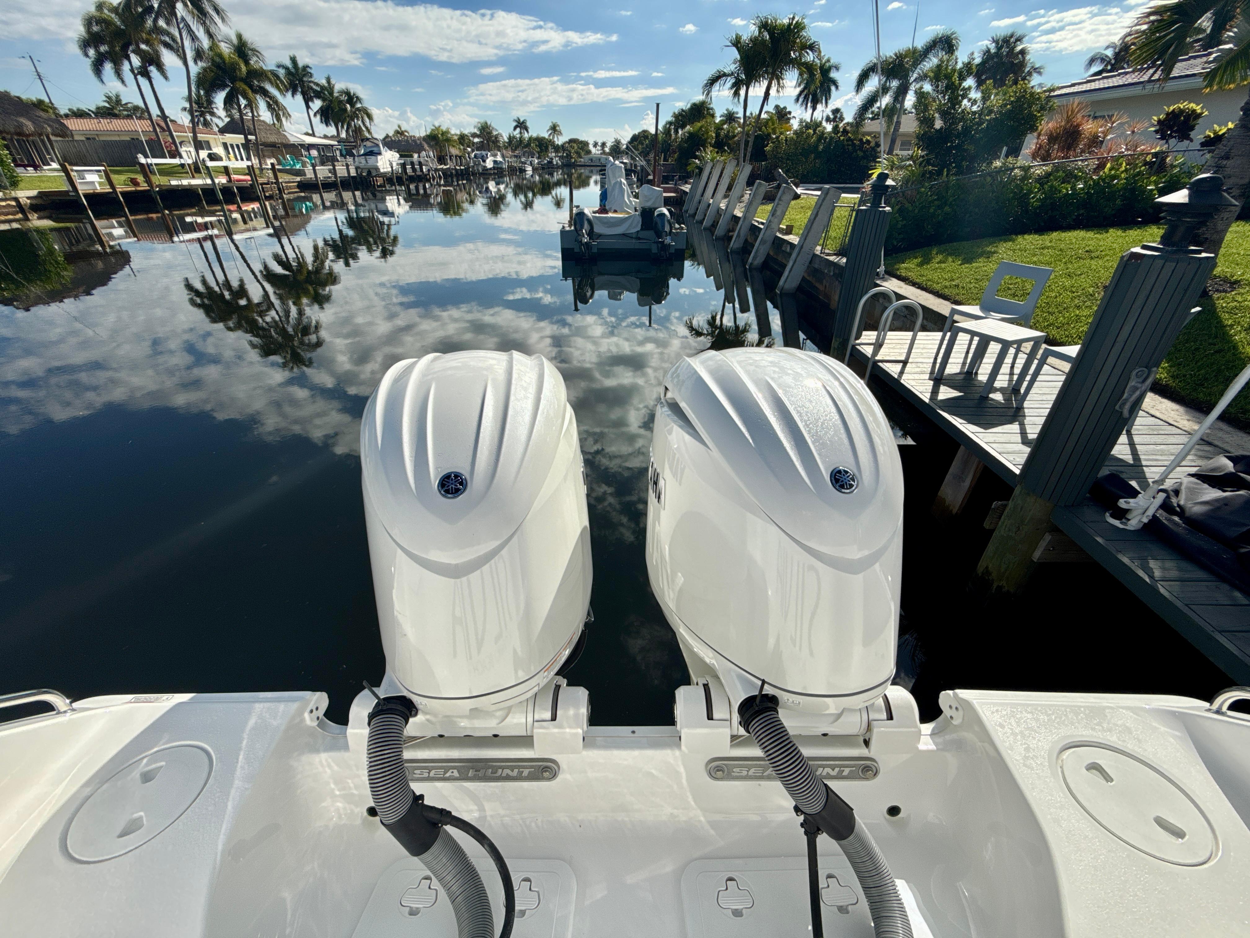 2024-sea-hunt-ultra-275-se-power-9696718-20250227152929193-1_XLARGE
