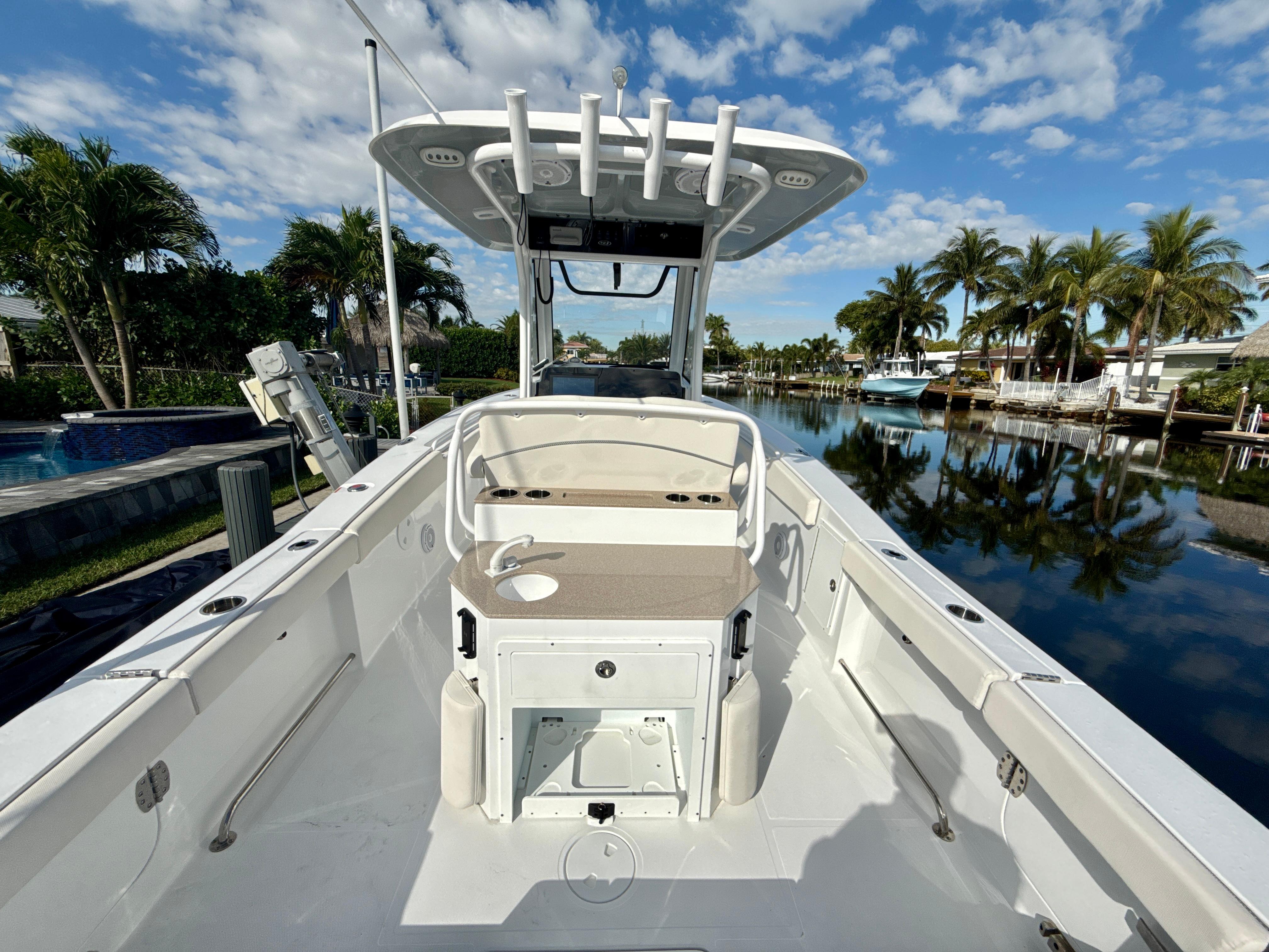 2024-sea-hunt-ultra-275-se-power-9696718-20250227153103454-1_XLARGE