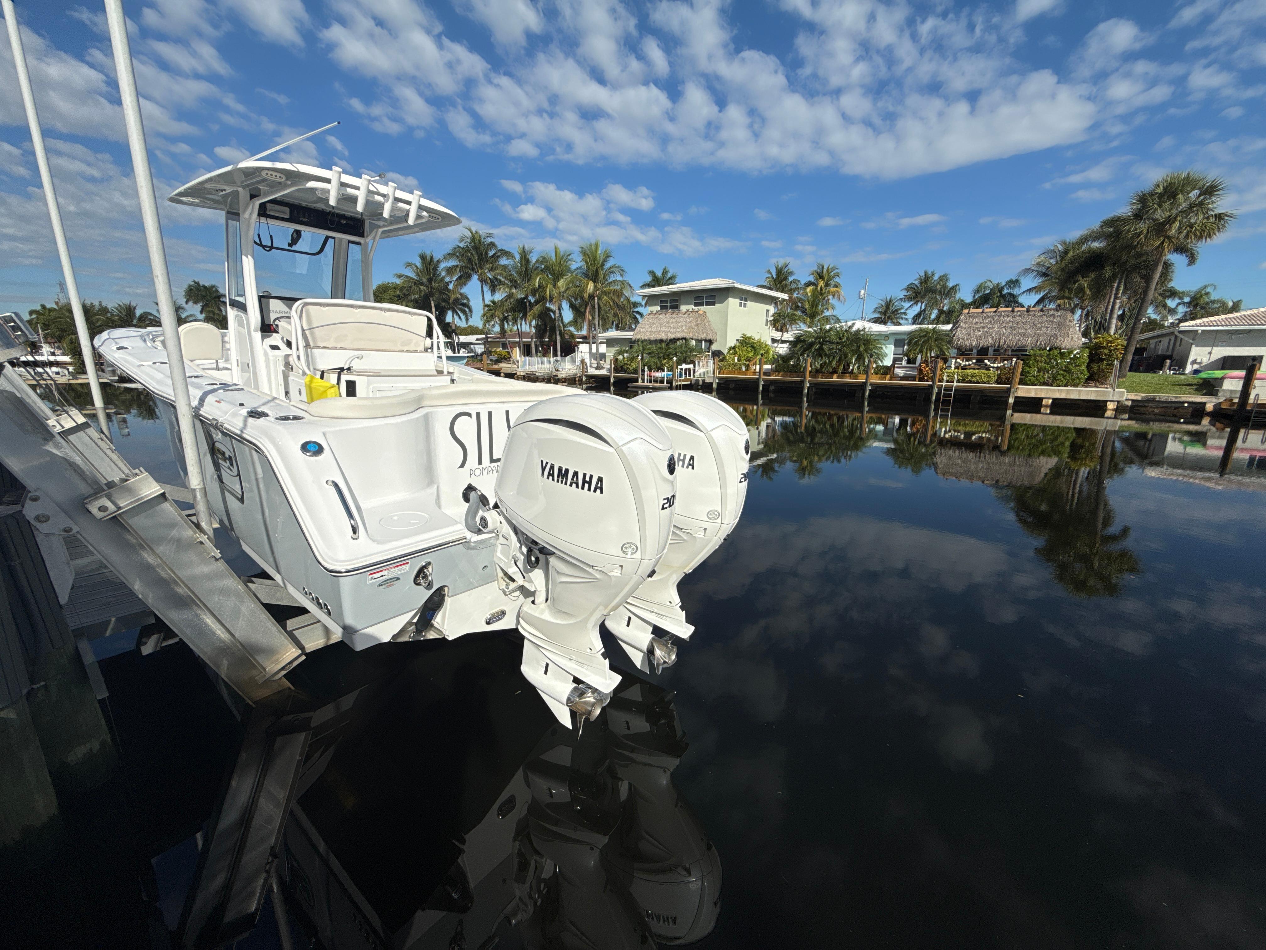 2024-sea-hunt-ultra-275-se-power-9696718-20250227153217379-1_XLARGE