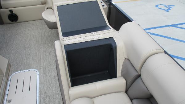 2021 Bentley boat for sale, model of the boat is Elite 223 Swingback (Full Tube) & Image # 36 of 52