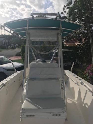 Contender 21 Center Console - Exterior bow and helm photo