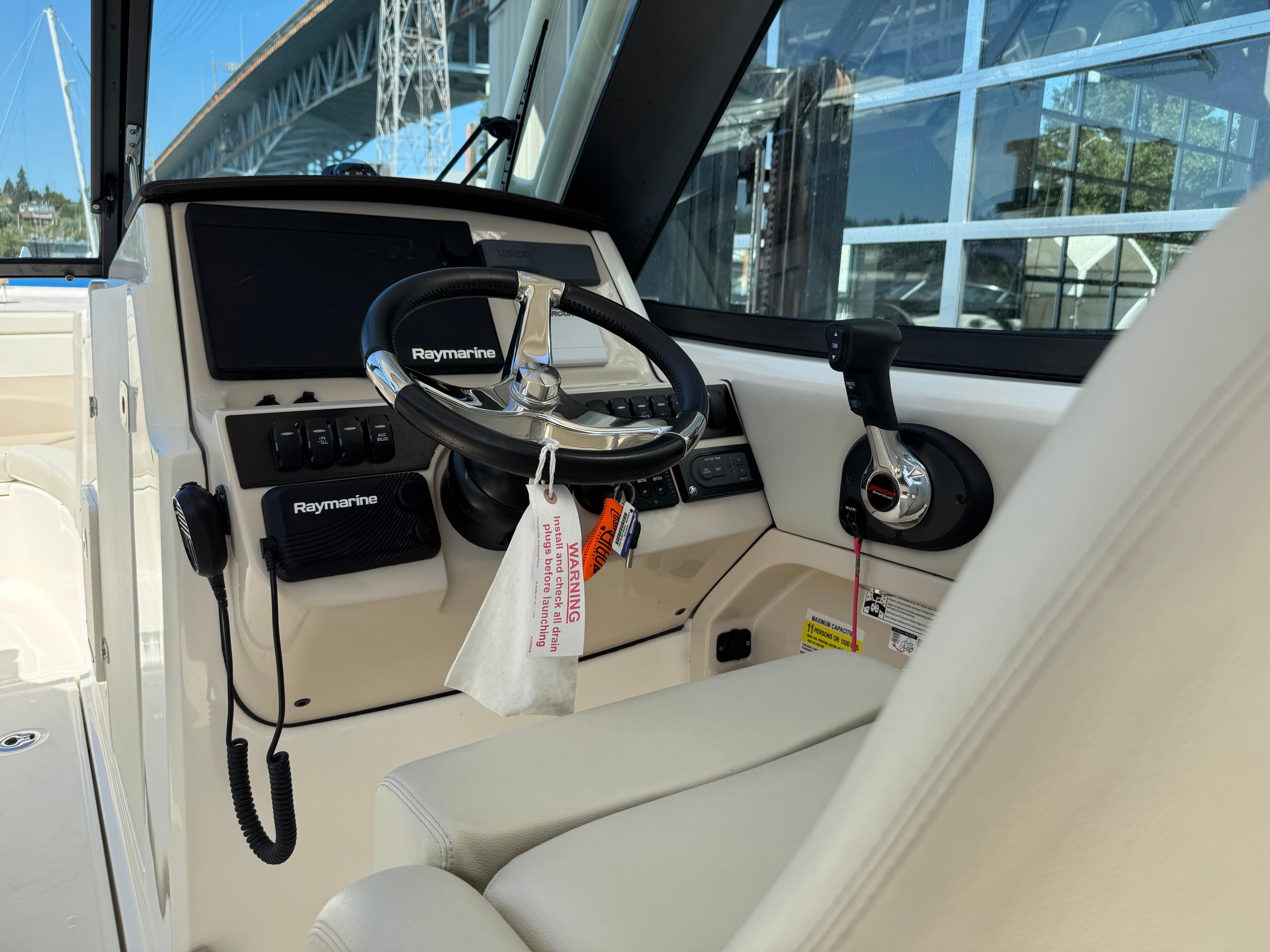 2022-boston-whaler-240-vantage-power-9886723-20250728122853548-1