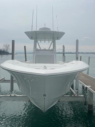 33' Invincible, Listing Number 100895875, Image No. 2