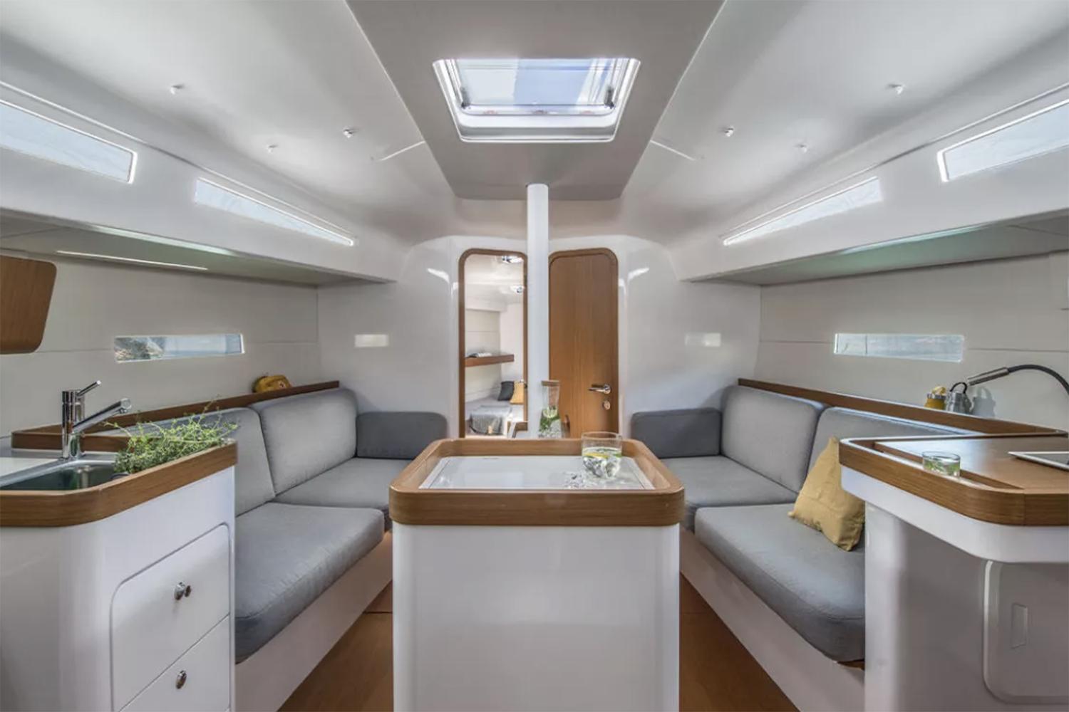 Yacht Photos Pics