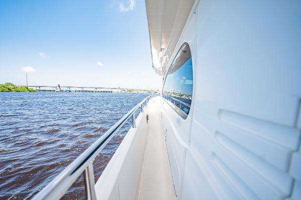 62' Horizon, Listing Number 100917667, - Photo No. 52