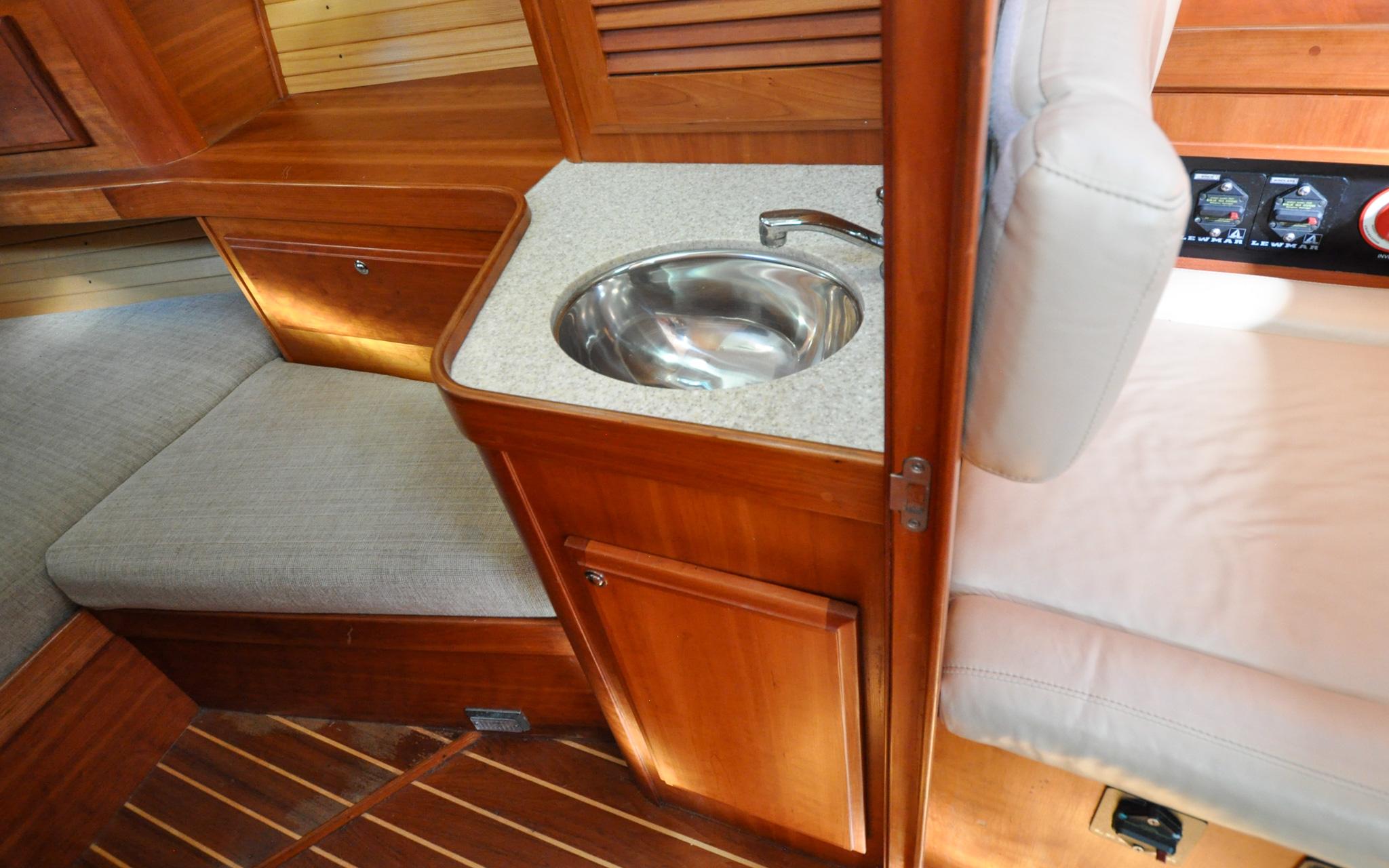 Jezebel Yacht Photos Pics Sabre 426 - Jezebel - Aft Cabin - Sink