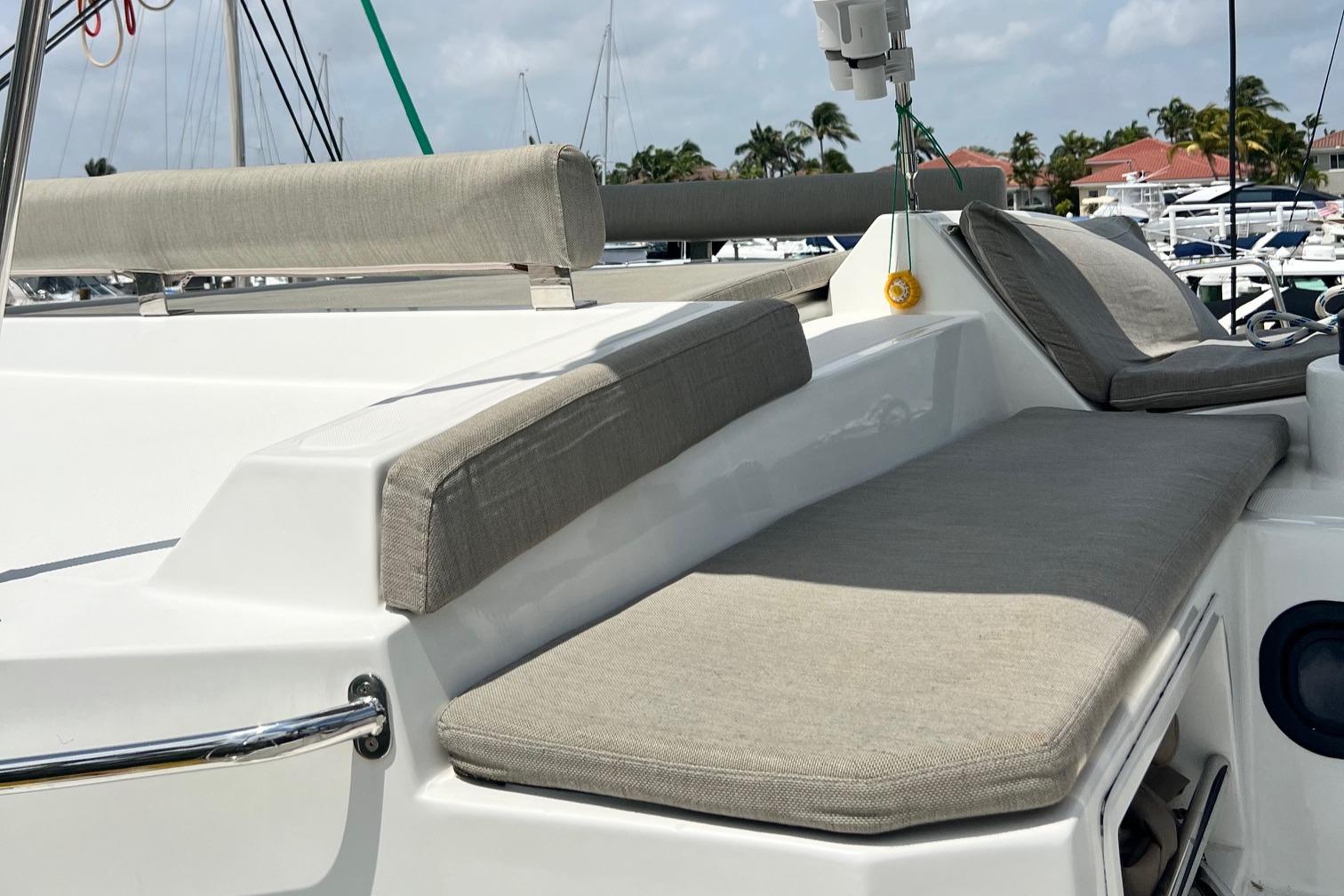 Akani Yacht for Sale | 42 Bali Yachts Hollywood, FL | Denison Yacht Sales