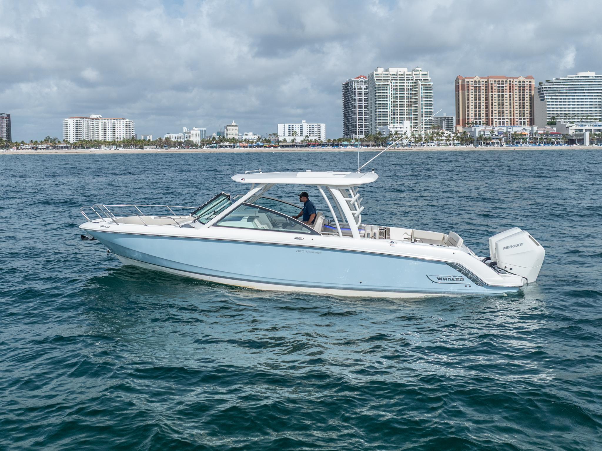 2024-boston-whaler-320-vantage-power-9836749-20250617061608321-1