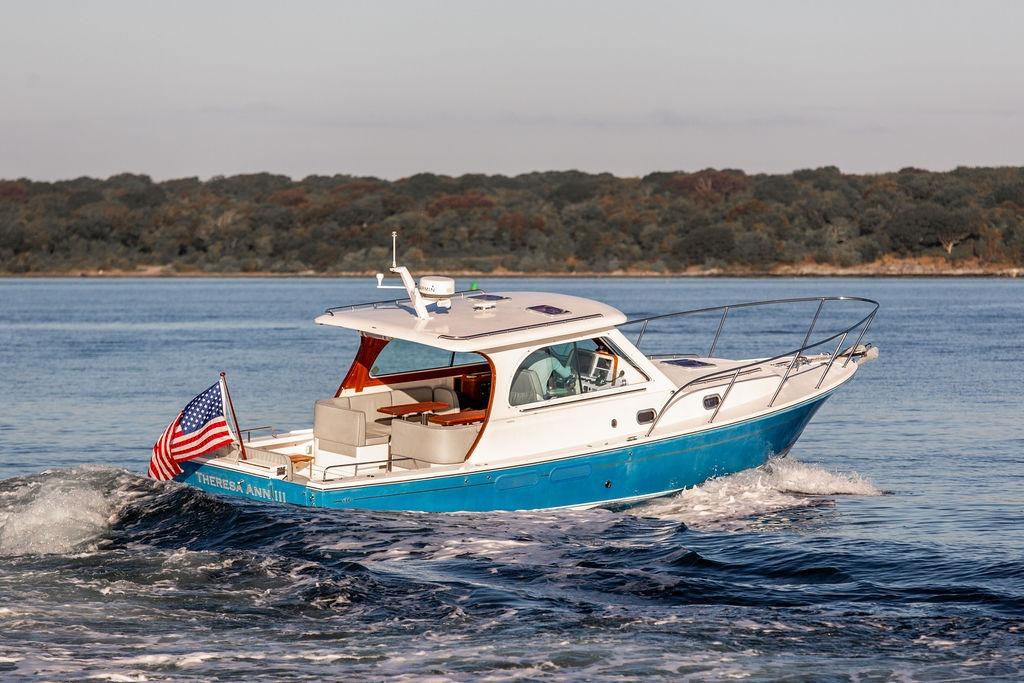 Photo of 2012 Hunt Yachts 37'