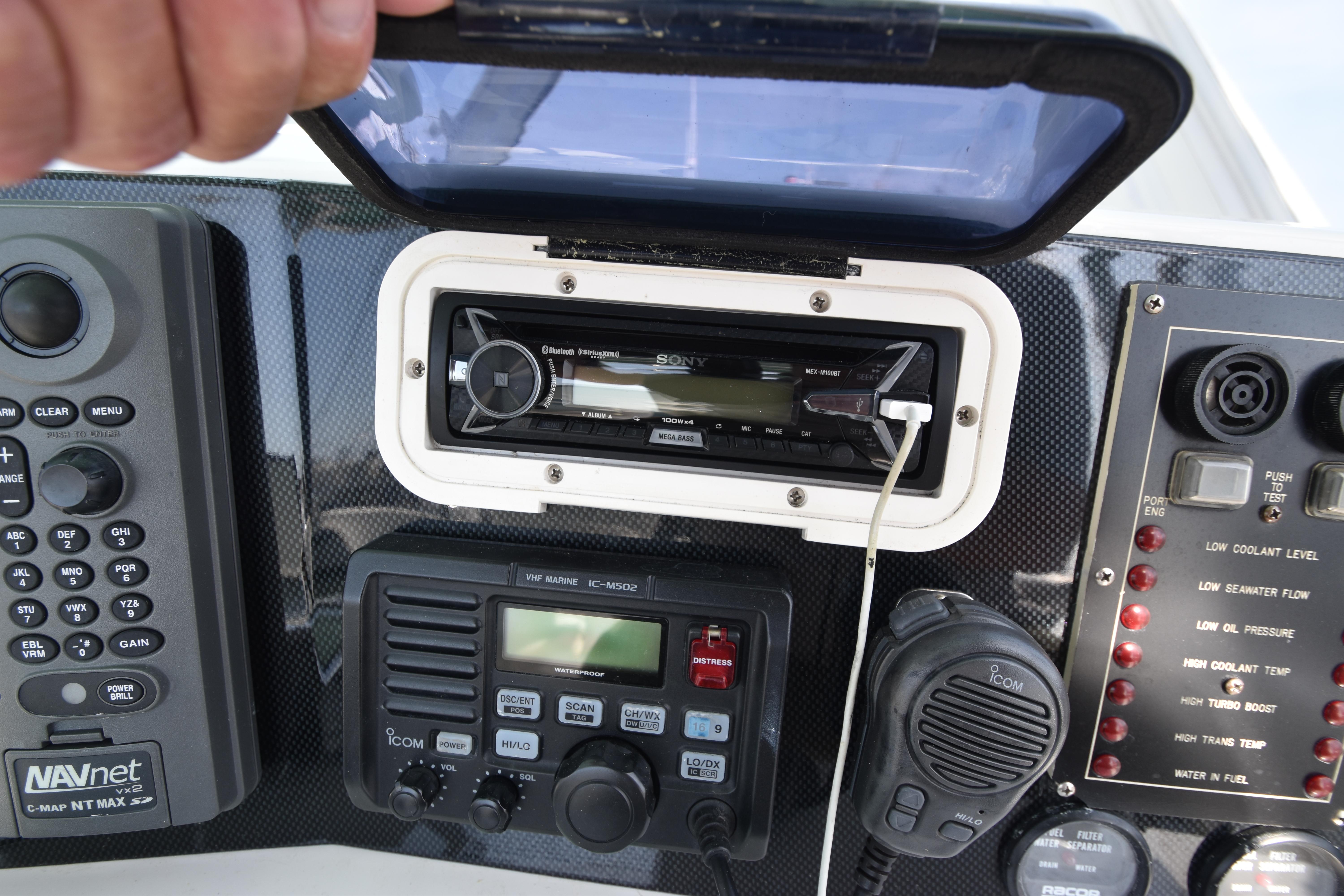 2002-jupiter-35-convertible-power-9796761-978356673-0-160520251222-27