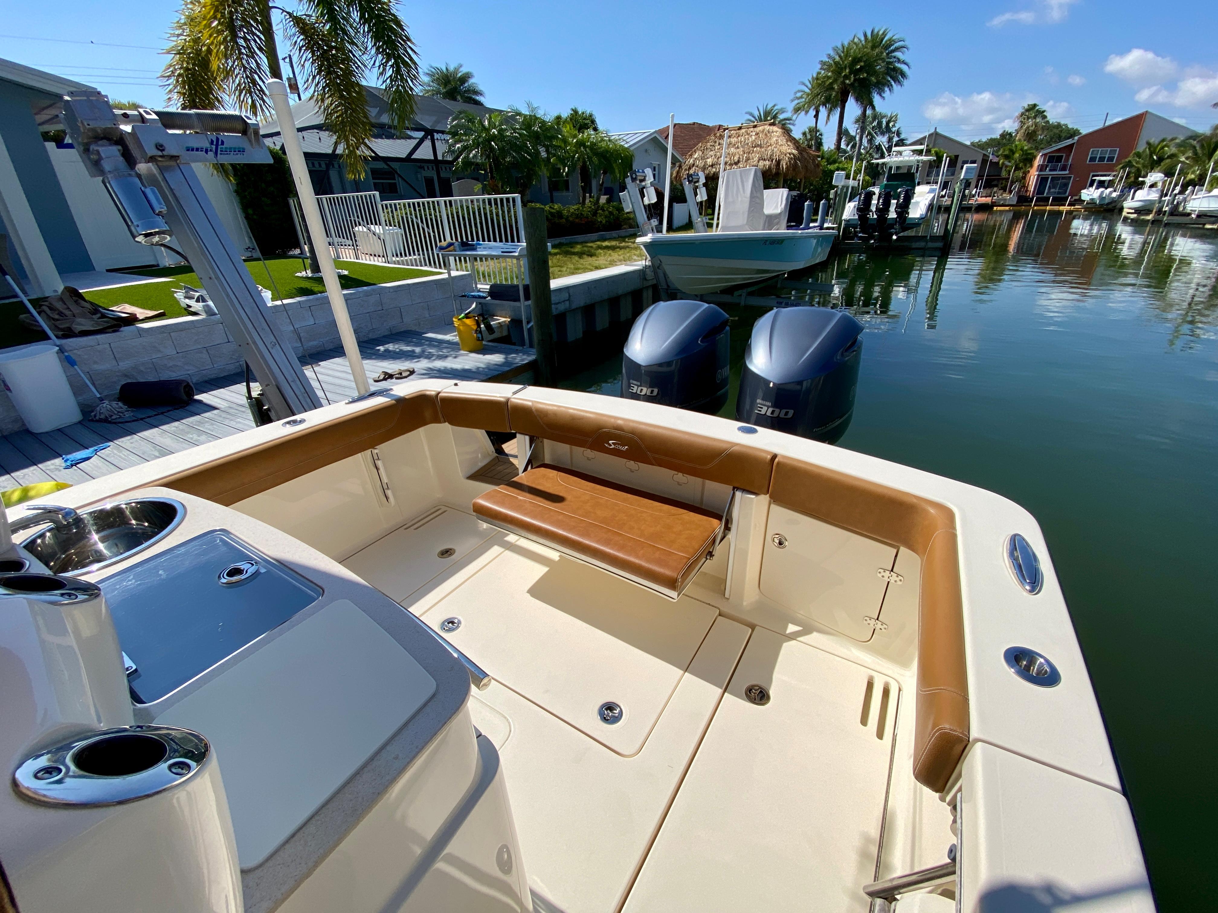 Scout 32 Pana Sea A - Cockpit, Seating