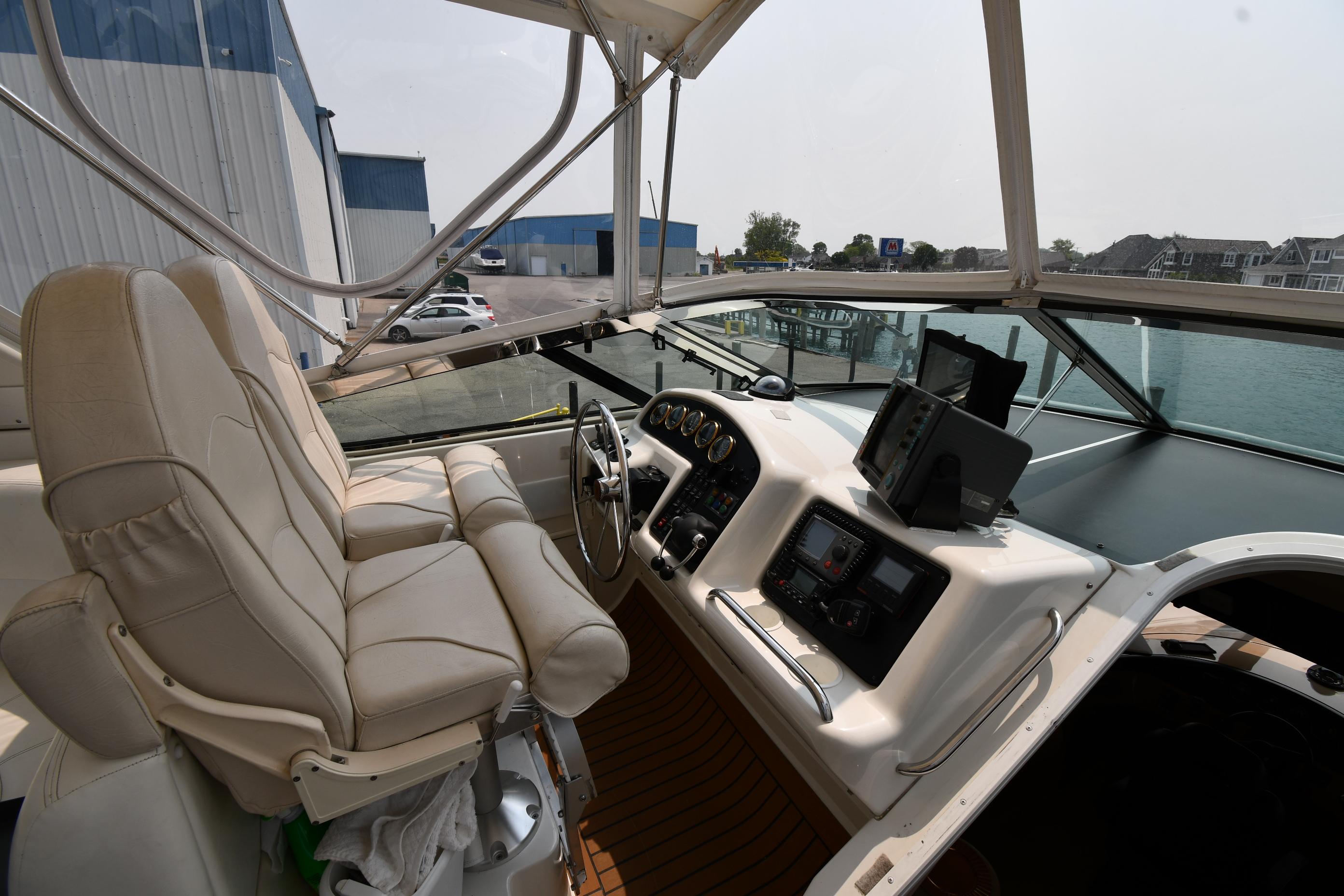 1998-carver-530-voyager-pilothouse-power-9826766-20250604115315854-1_XLARGE