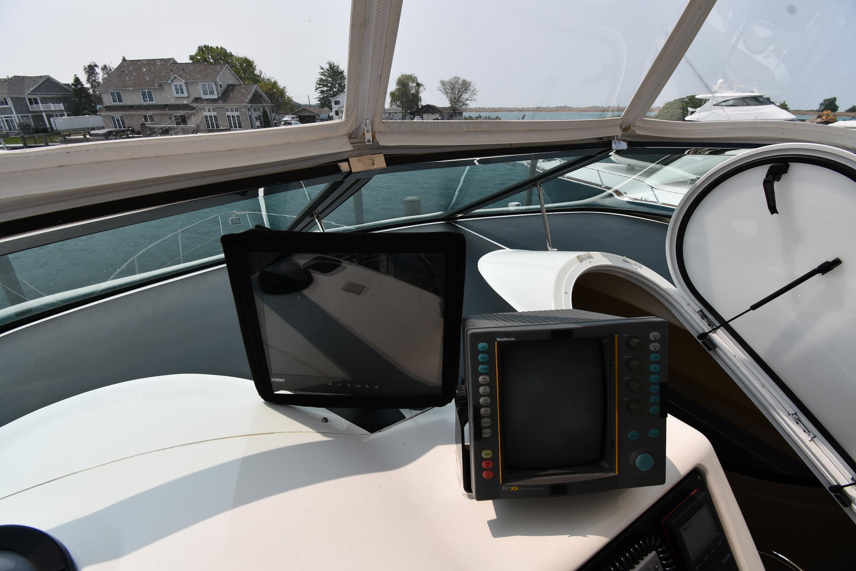 1998-carver-530-voyager-pilothouse-power-9826766-20250604115317798-1_XLARGE