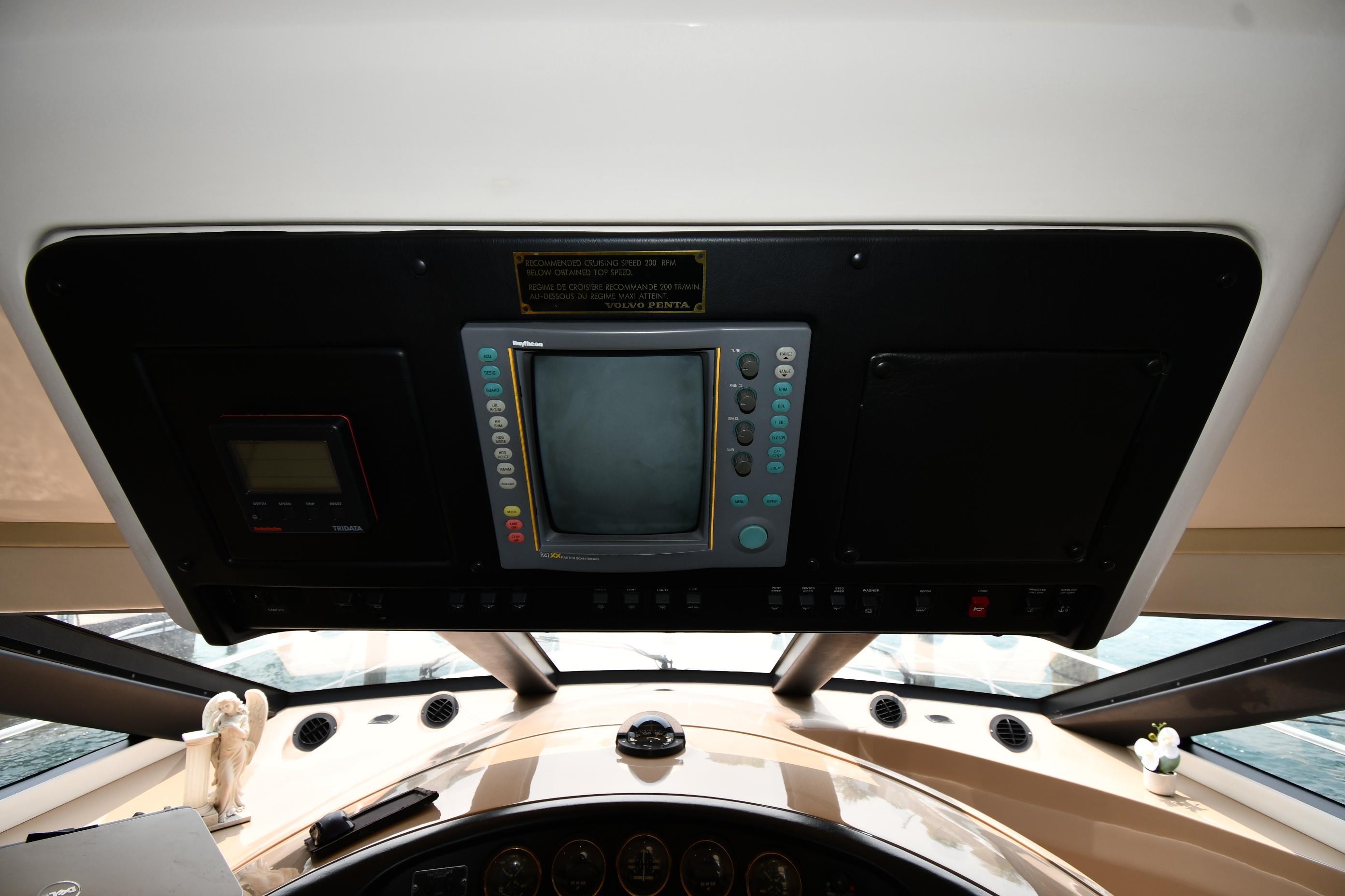 1998-carver-530-voyager-pilothouse-power-9826766-20250604115430081-1_XLARGE