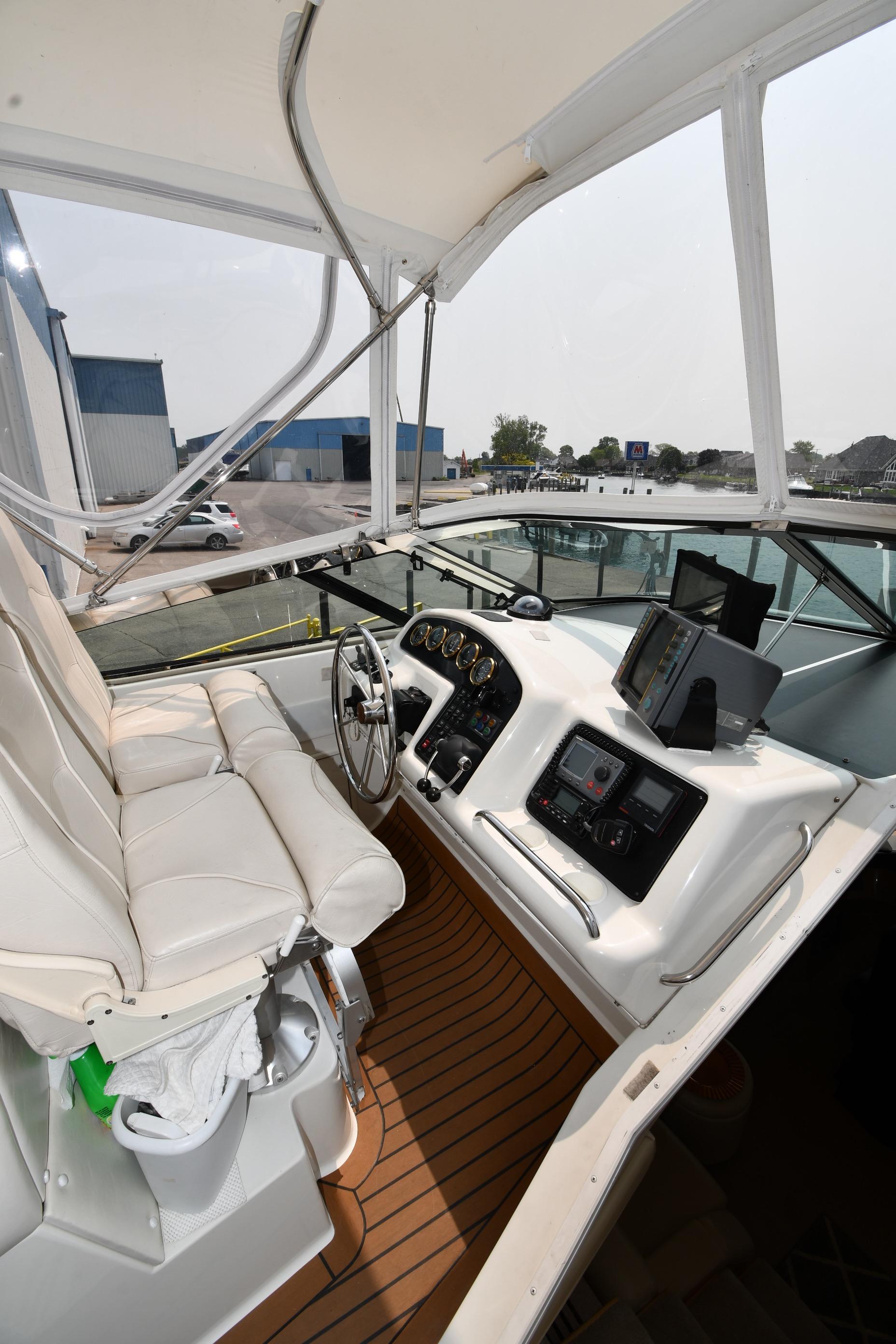 1998-carver-530-voyager-pilothouse-power-9826766-20250604115528458-1_XLARGE