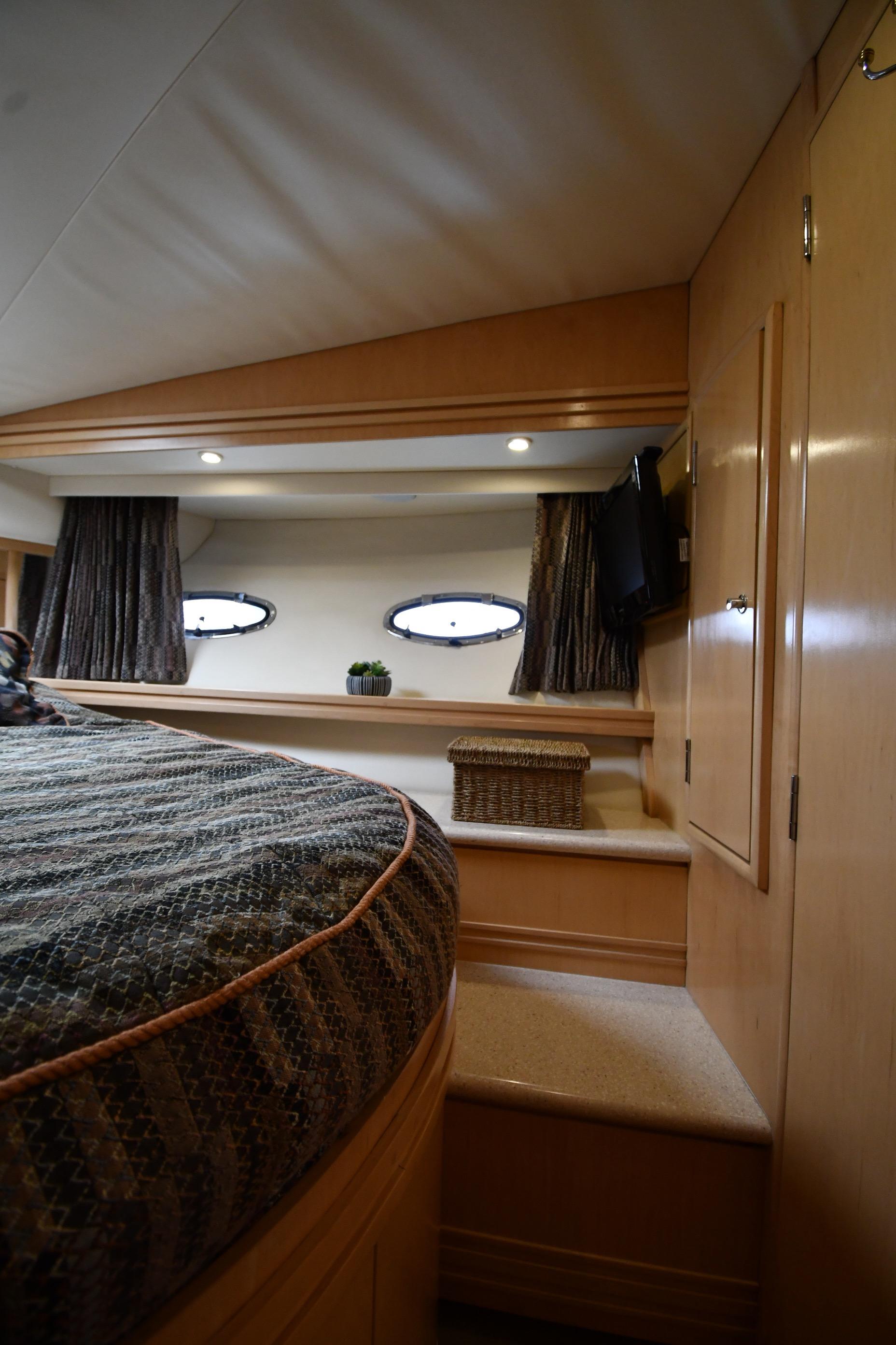1998-carver-530-voyager-pilothouse-power-9826766-20250604115537446-1_XLARGE