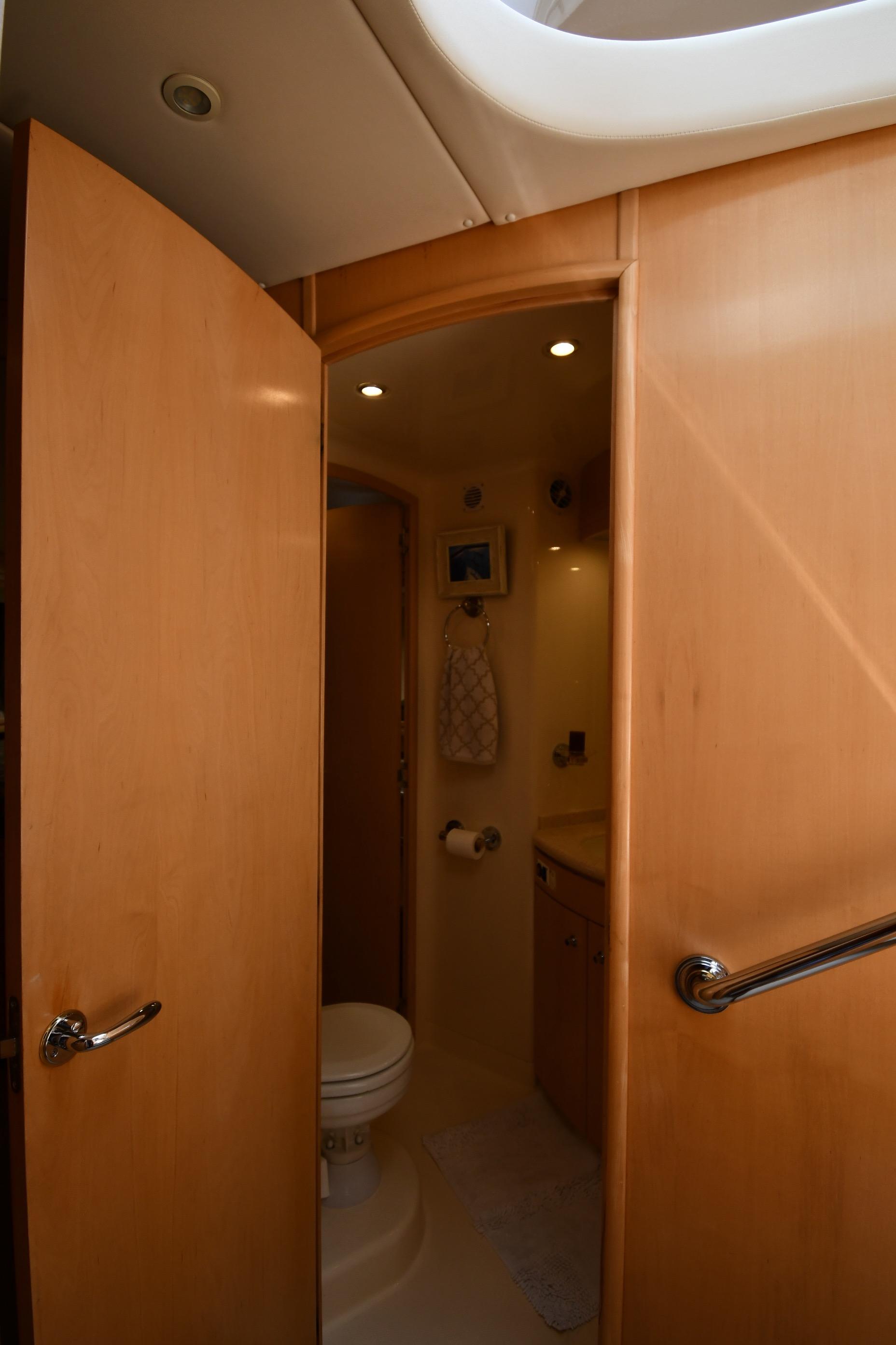1998-carver-530-voyager-pilothouse-power-9826766-20250604115541017-1_XLARGE