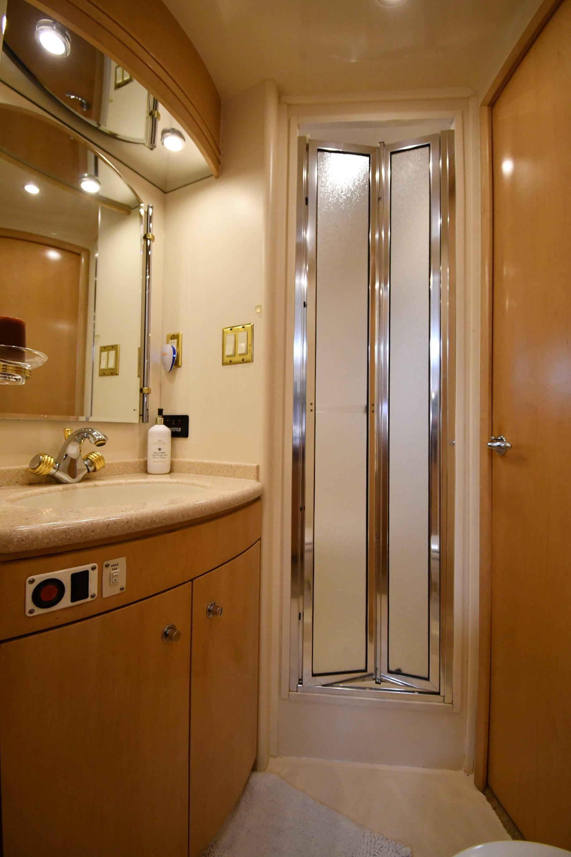 1998-carver-530-voyager-pilothouse-power-9826766-20250604115545015-1_XLARGE