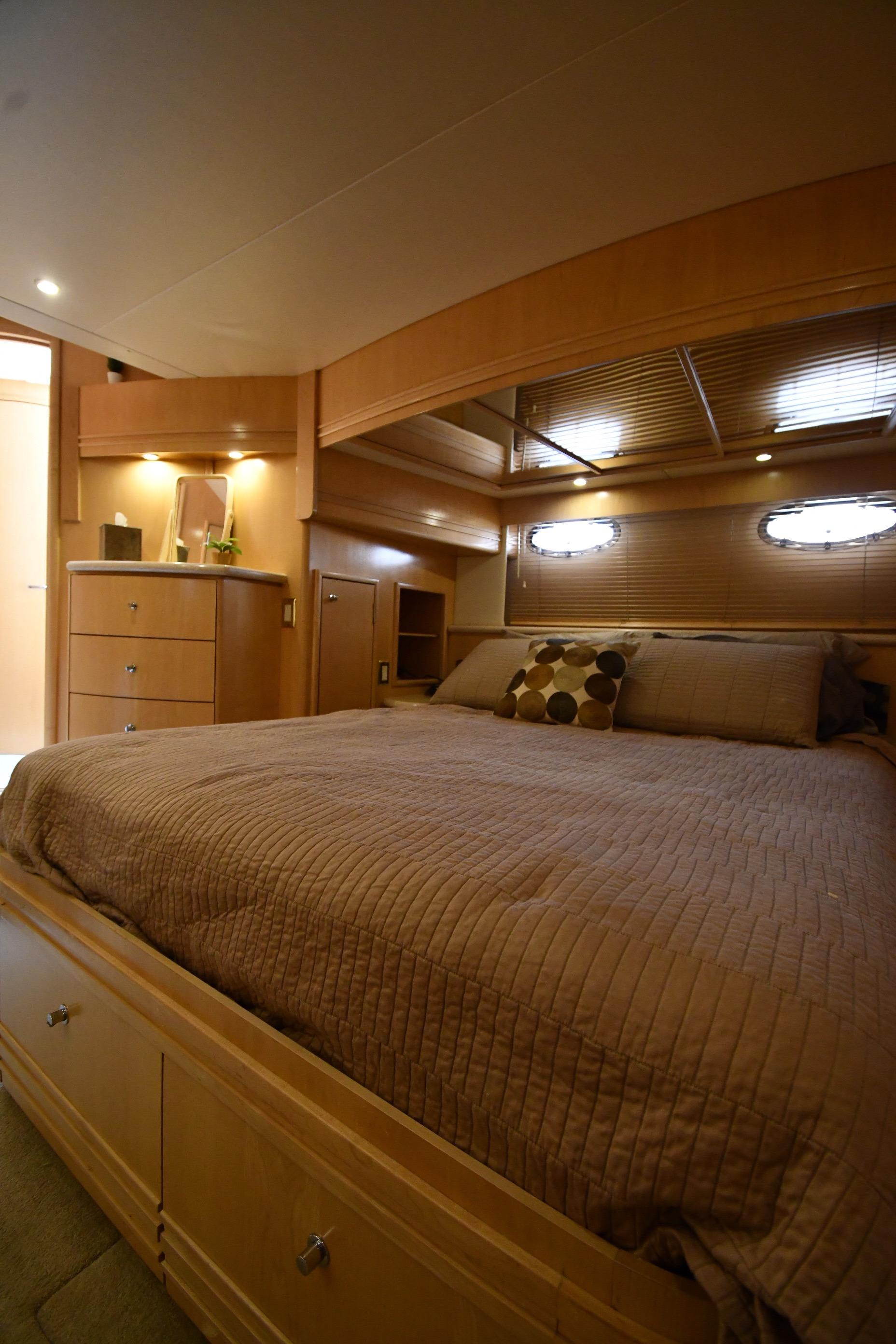 1998-carver-530-voyager-pilothouse-power-9826766-20250604115600682-1_XLARGE