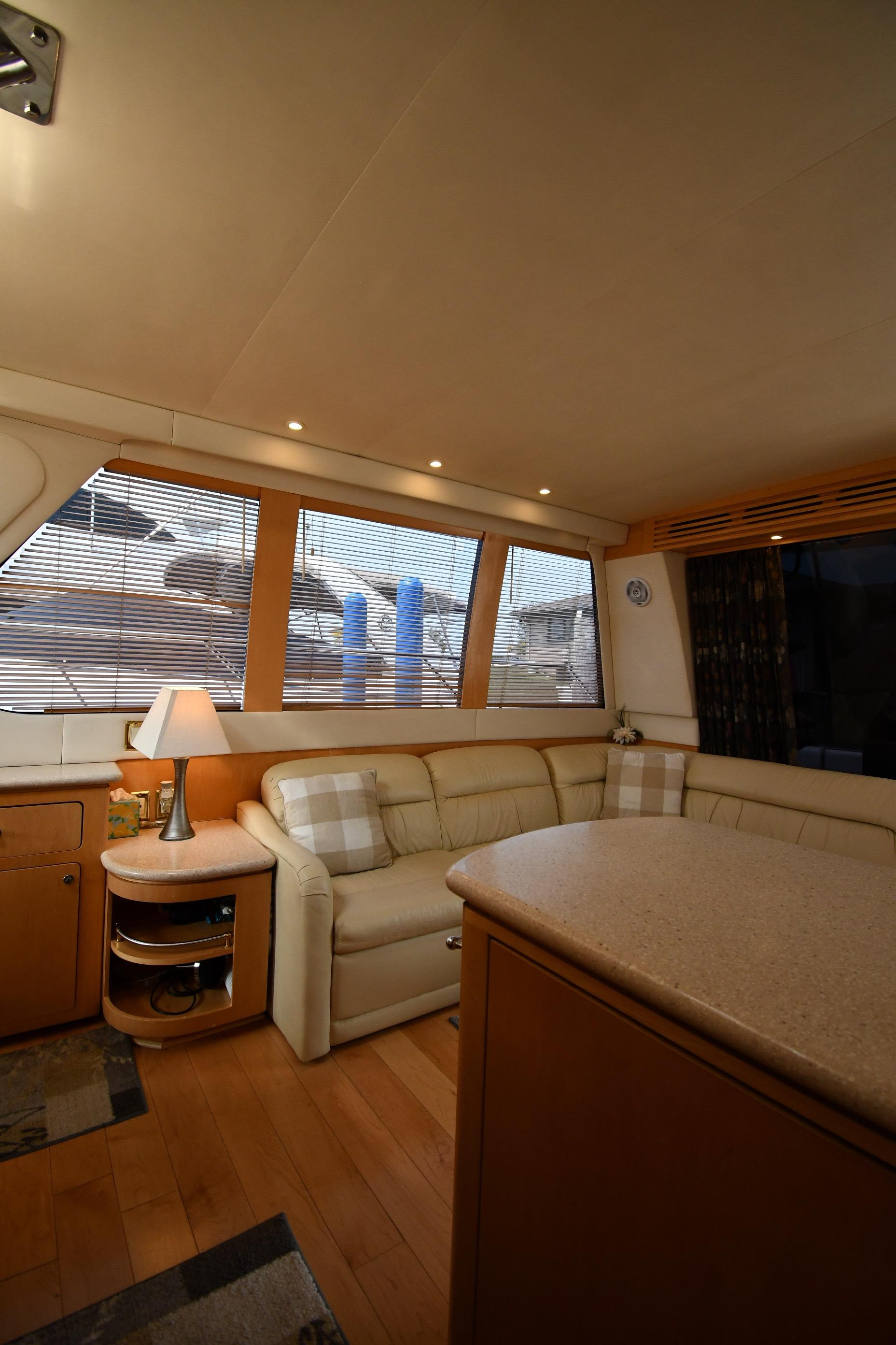 1998-carver-530-voyager-pilothouse-power-9826766-20250604115628297-1_XLARGE