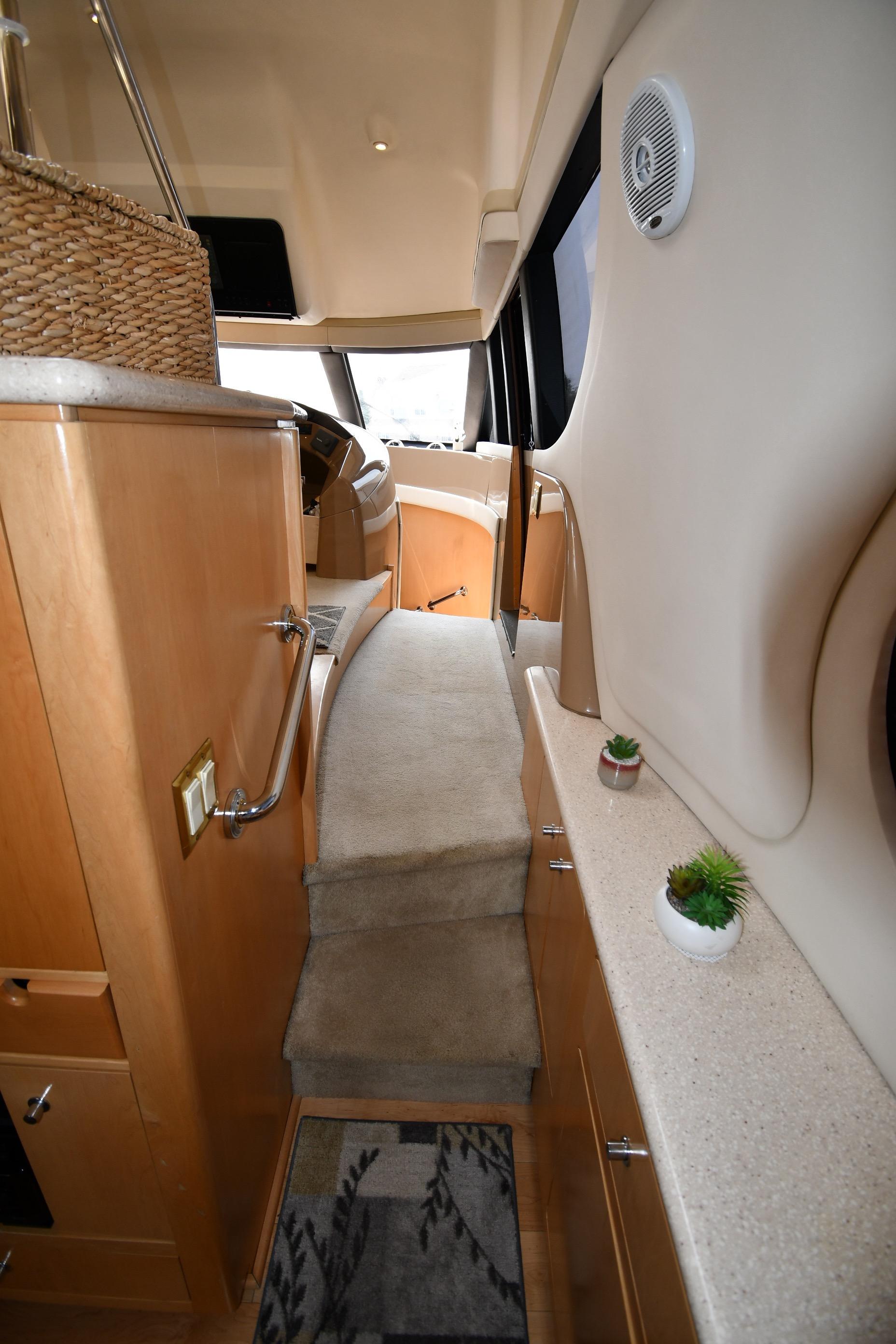 1998-carver-530-voyager-pilothouse-power-9826766-20250604115632198-1_XLARGE