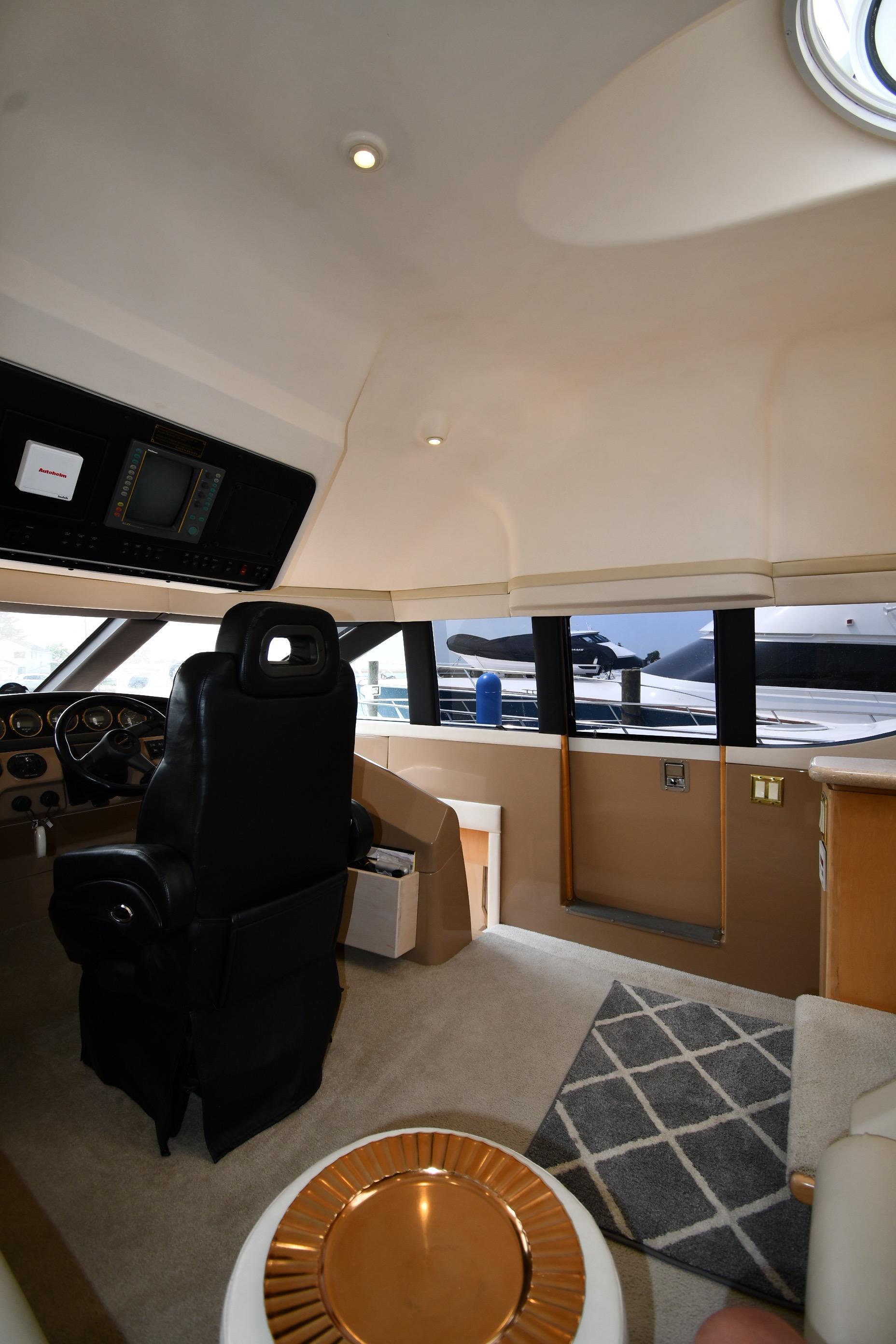 1998-carver-530-voyager-pilothouse-power-9826766-20250604115638081-1_XLARGE