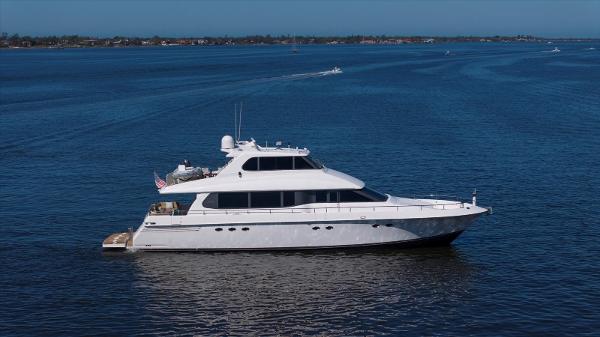 Photo of 1997 Lazzara 76'