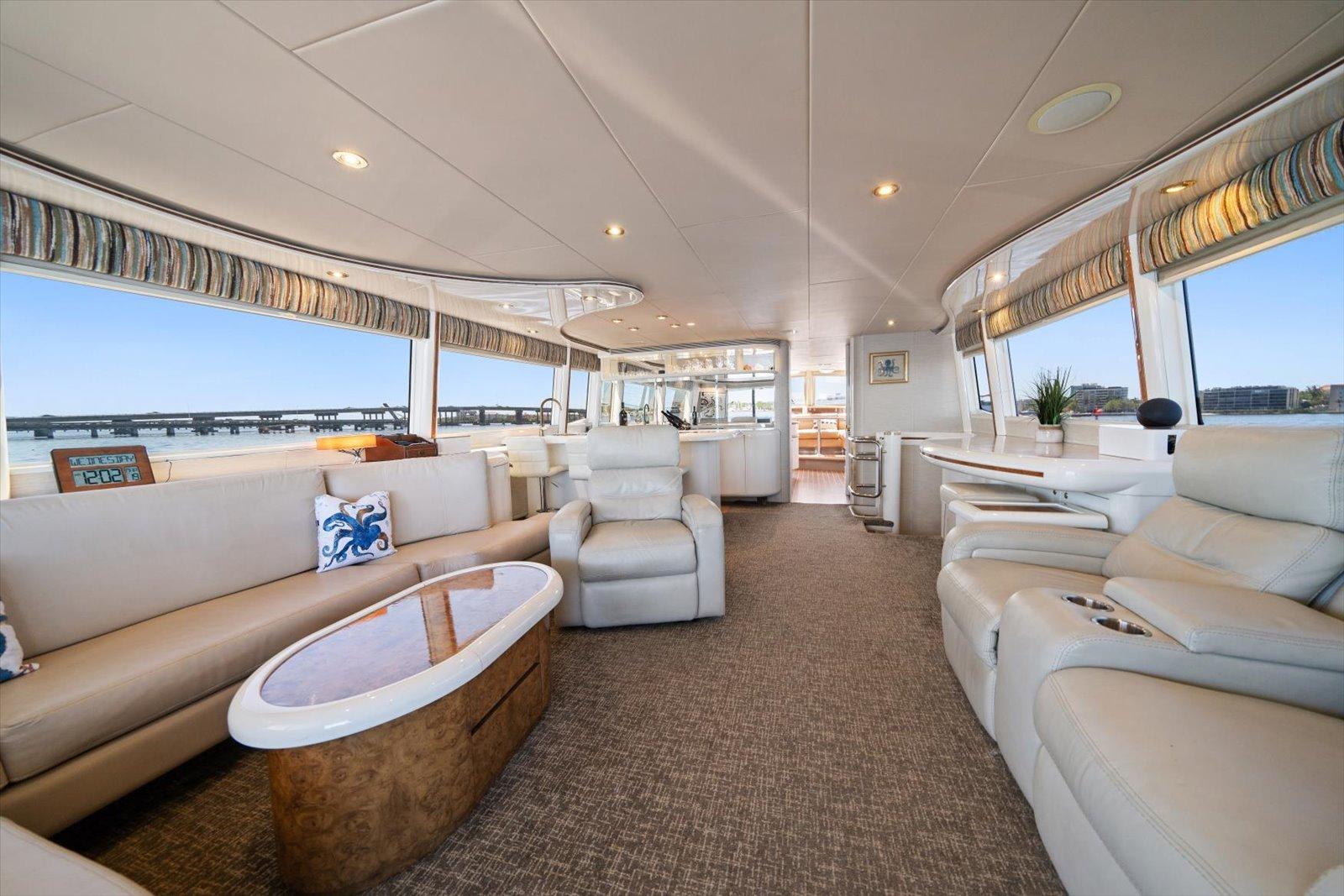 Lazzara-EB 76 1997-Octopi FL-US-Luxurious interior of 1997 Lazzara EB 76 yacht with plush seating and panoramic windows.-9736767 | Thumbnail