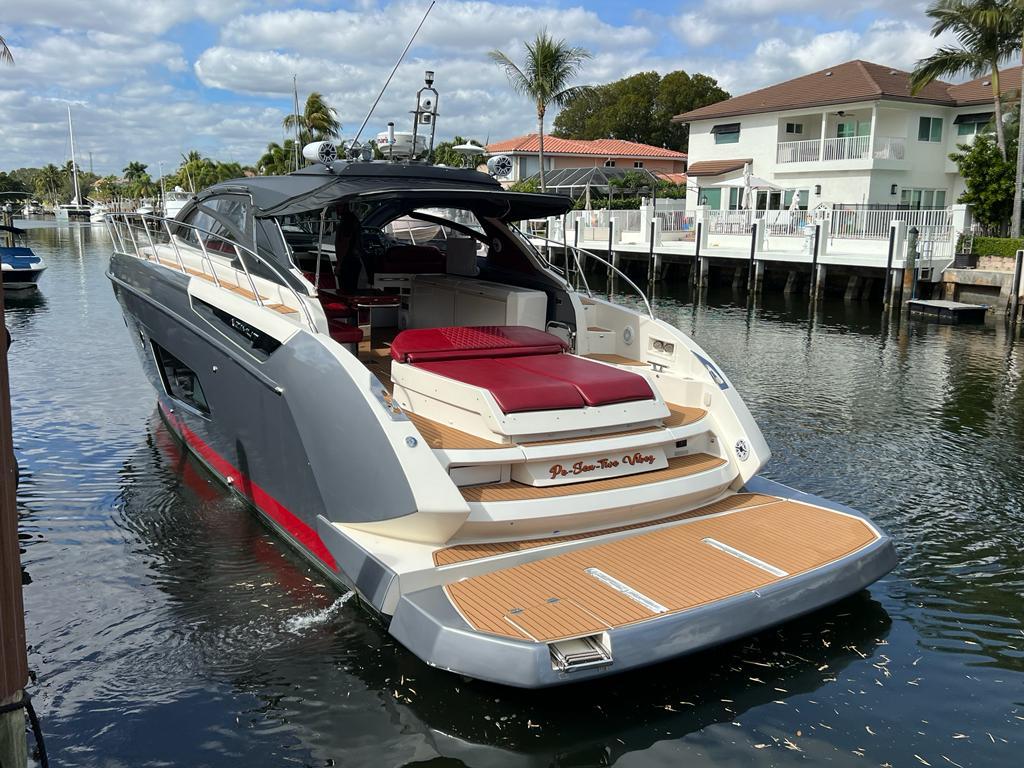 2013 Azimut