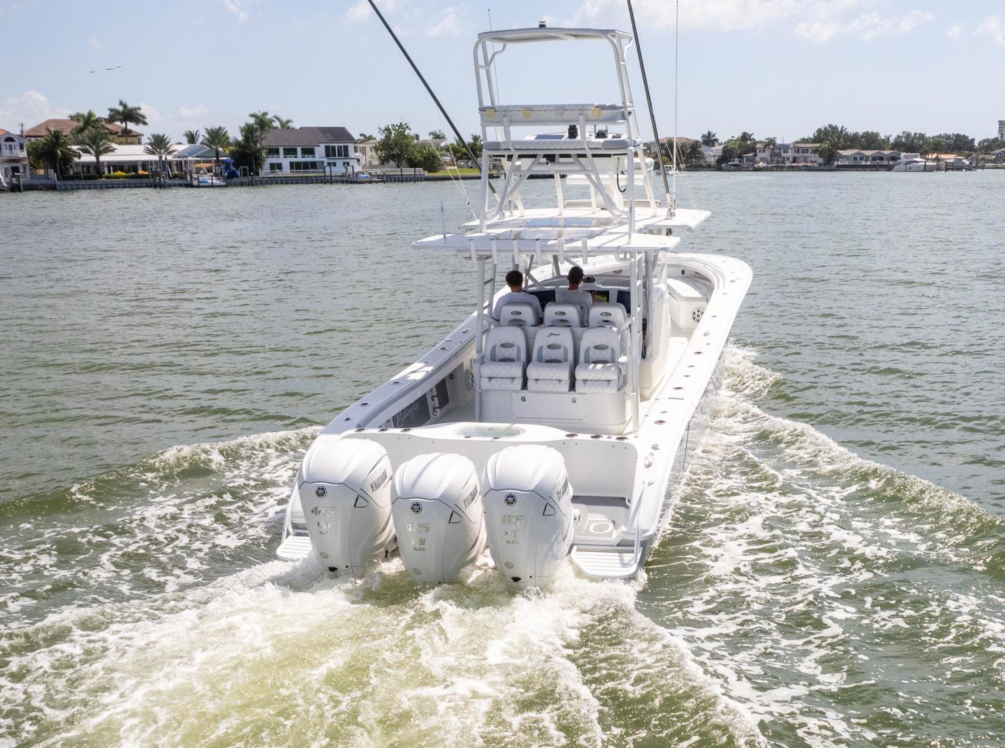 2015 Yellowfin 42 Offshore 'Servpro'