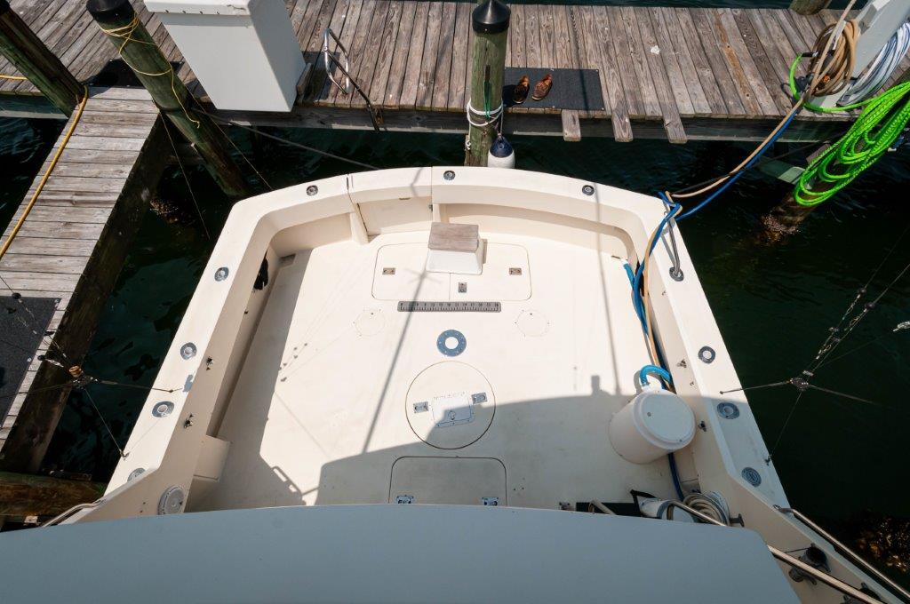 1991 Hatteras 45 Convertible  REEL BROKE Cockpit 4