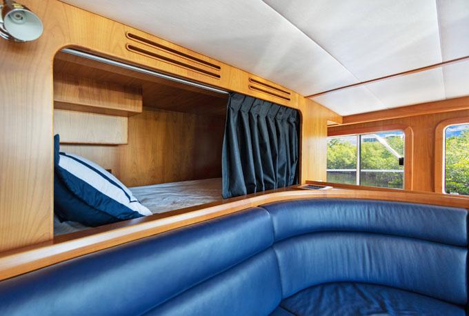 Navistar Yacht Photos Pics Pilothouse bunk above the seating area