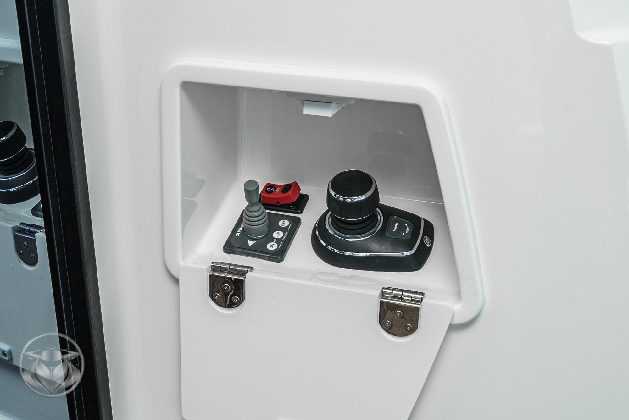 2024 Prestige 590 Fly #PR124A-24 inventory image at Sun Country Yachts, San Diego Marriott Marquis 2024 Prestige 590 Fly #PR124A-24 inventory image at Sun Country Yachts, San Diego Marriott Marquis