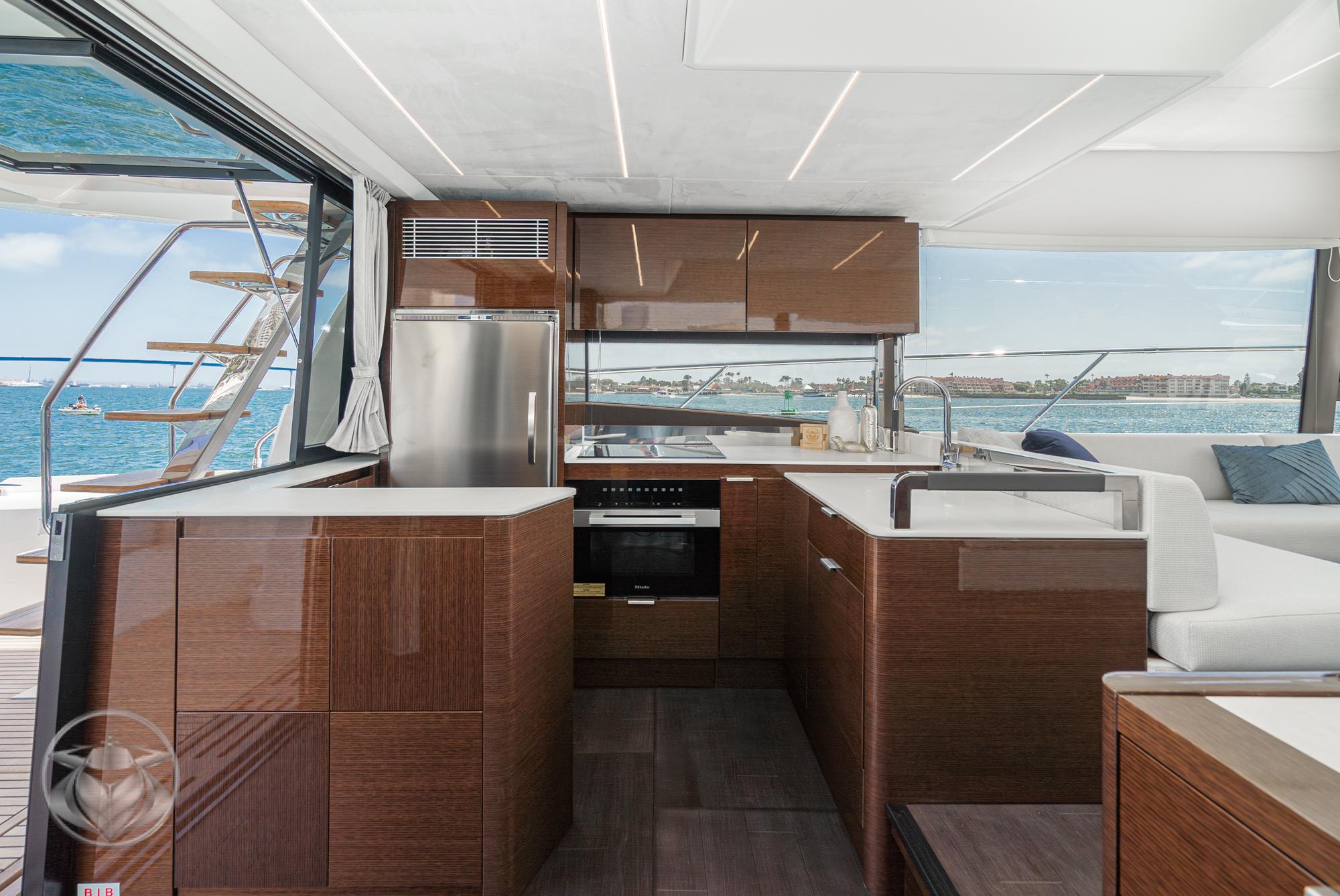 2024 Prestige 590 Fly #PR124A-24 inventory image at Sun Country Yachts, San Diego Marriott Marquis 2024 Prestige 590 Fly #PR124A-24 inventory image at Sun Country Yachts, San Diego Marriott Marquis