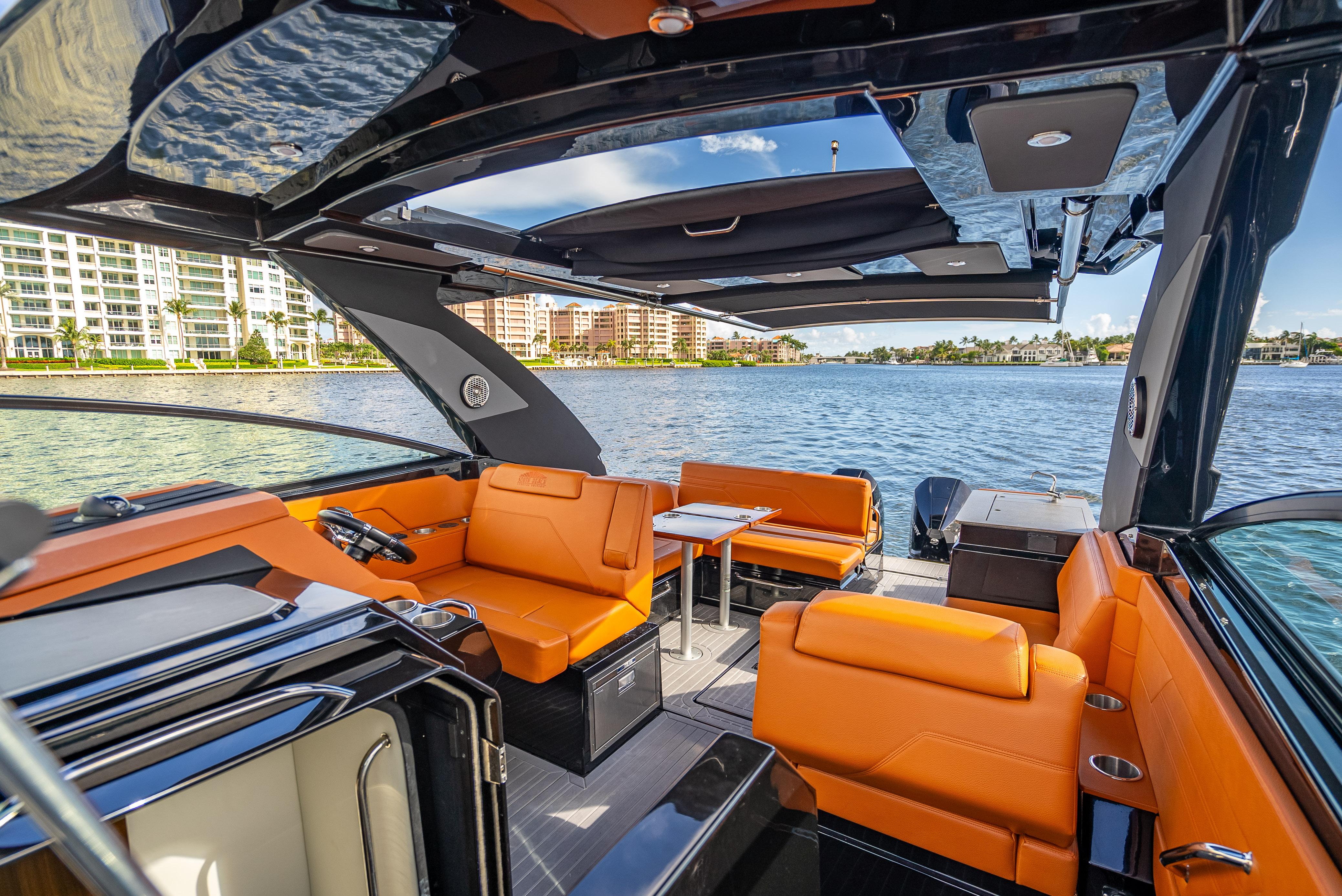 2022-cruisers-yachts-34-gls-power-9786709-20250508052601521-1_XLARGE