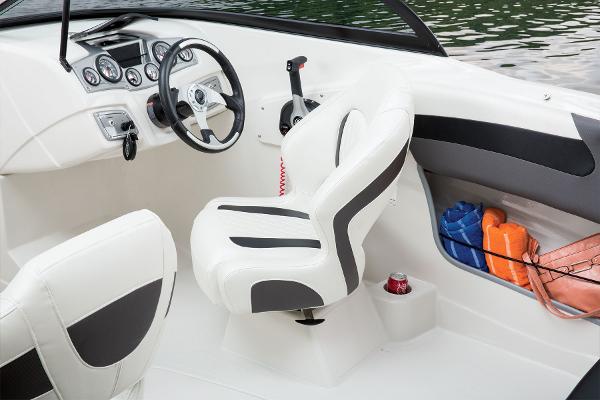 2016 Tahoe boat for sale, model of the boat is 550 TF & Image # 30 of 62