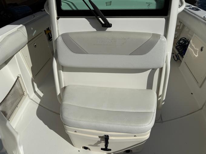 2016-boston-whaler-280-outrage-power-9796795-20250604085215623-1_XLARGE