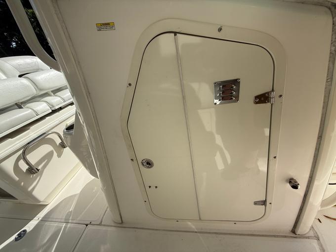 2016-boston-whaler-280-outrage-power-9796795-20250604085219642-1_XLARGE