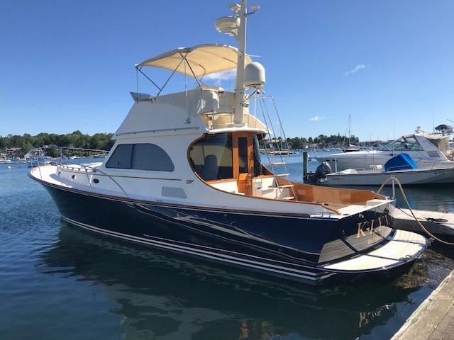 2006 Hinckley talaria 44 fb