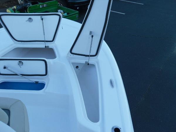2021 Tidewater boat for sale, model of the boat is 2110 Bay Max & Image # 18 of 32