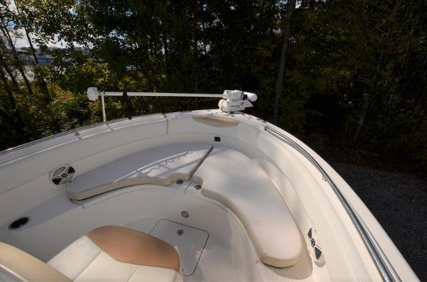 22' Robalo, Listing Number 100880024, - Photo No. 3