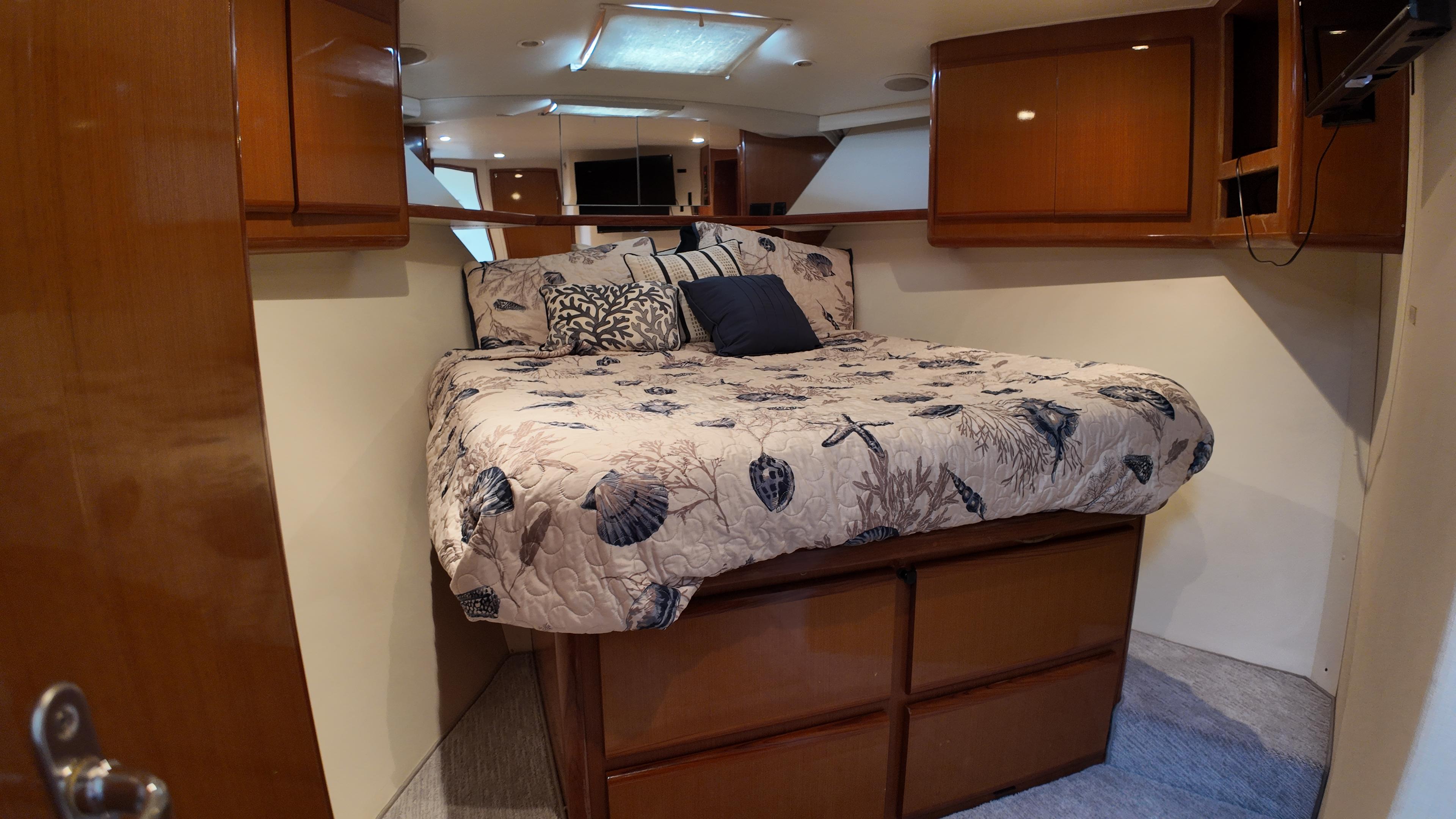1999-viking-47-convertible-power-9626817-20241208100434989-1_XLARGE