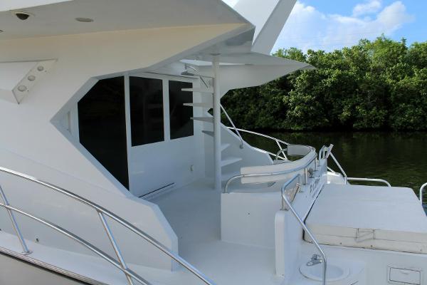 83' Falcon, Listing Number 100915590, - Photo No. 14