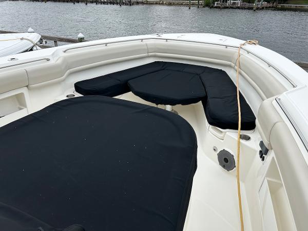 38' Boston Whaler, Listing Number 100894792, Image No. 59