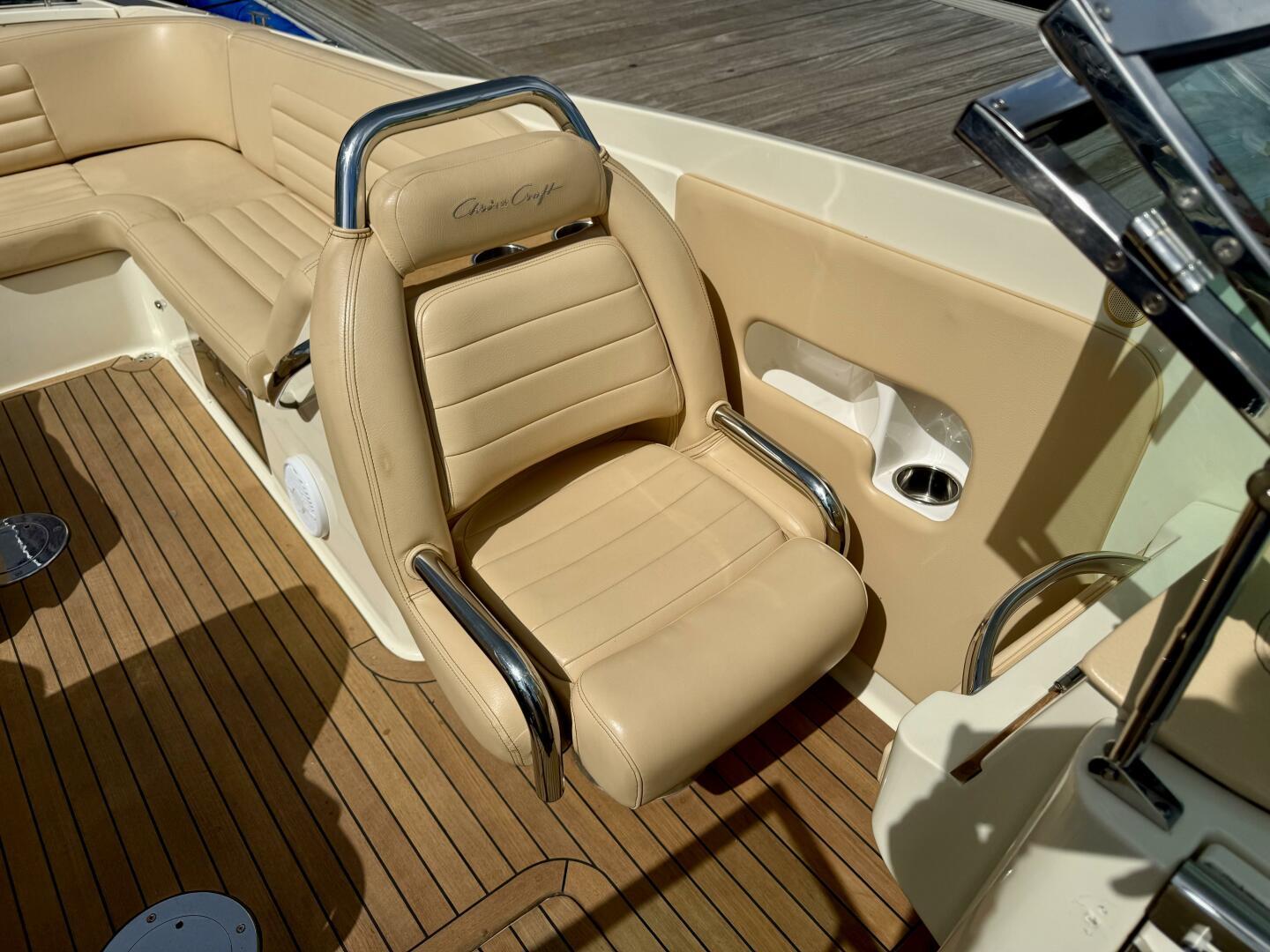 2012-chris-craft-launch-28-power-9686839-976498202-0-090420250817-22