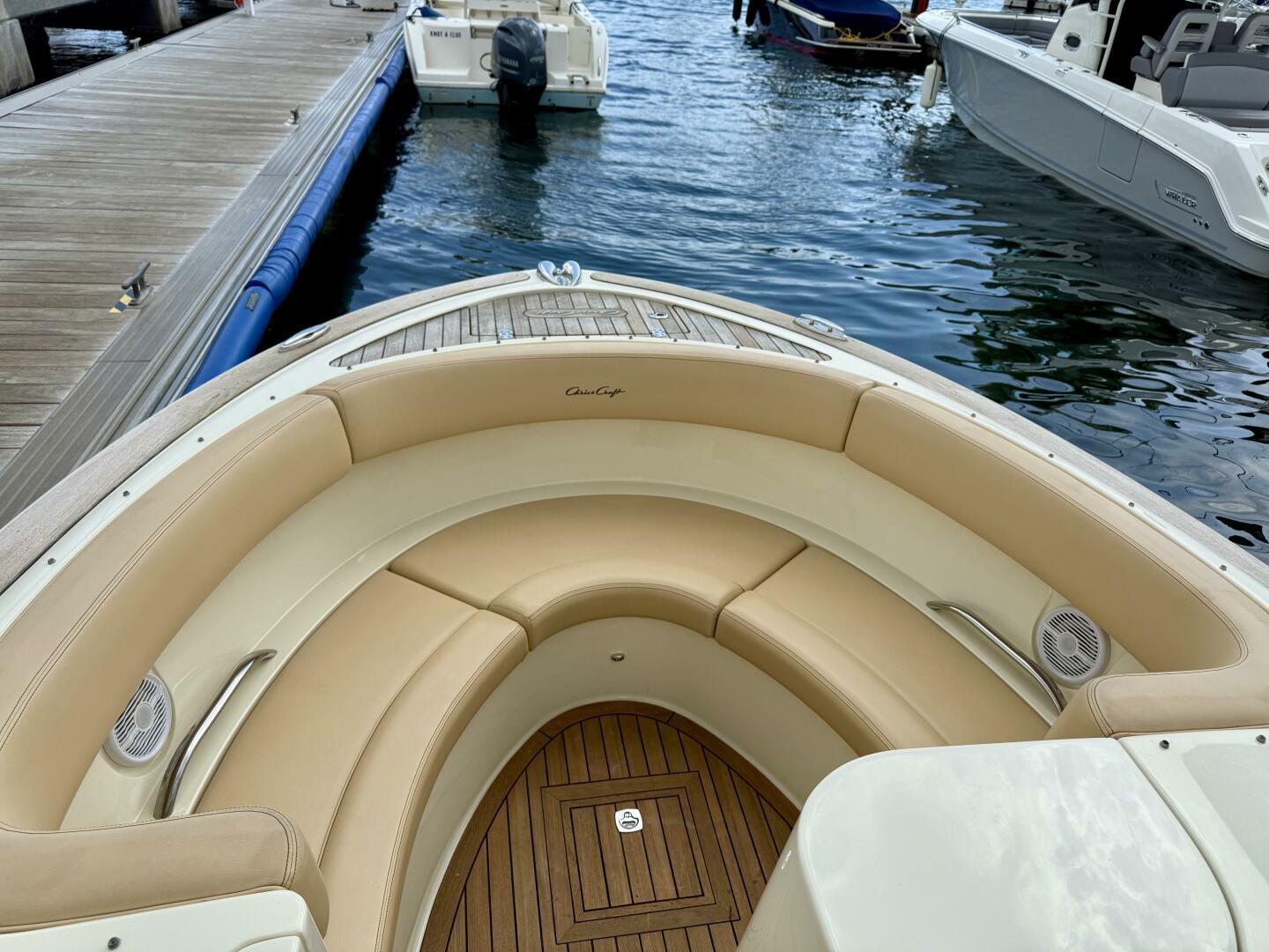 2012-chris-craft-launch-28-power-9686839-976498258-0-090420250817-25
