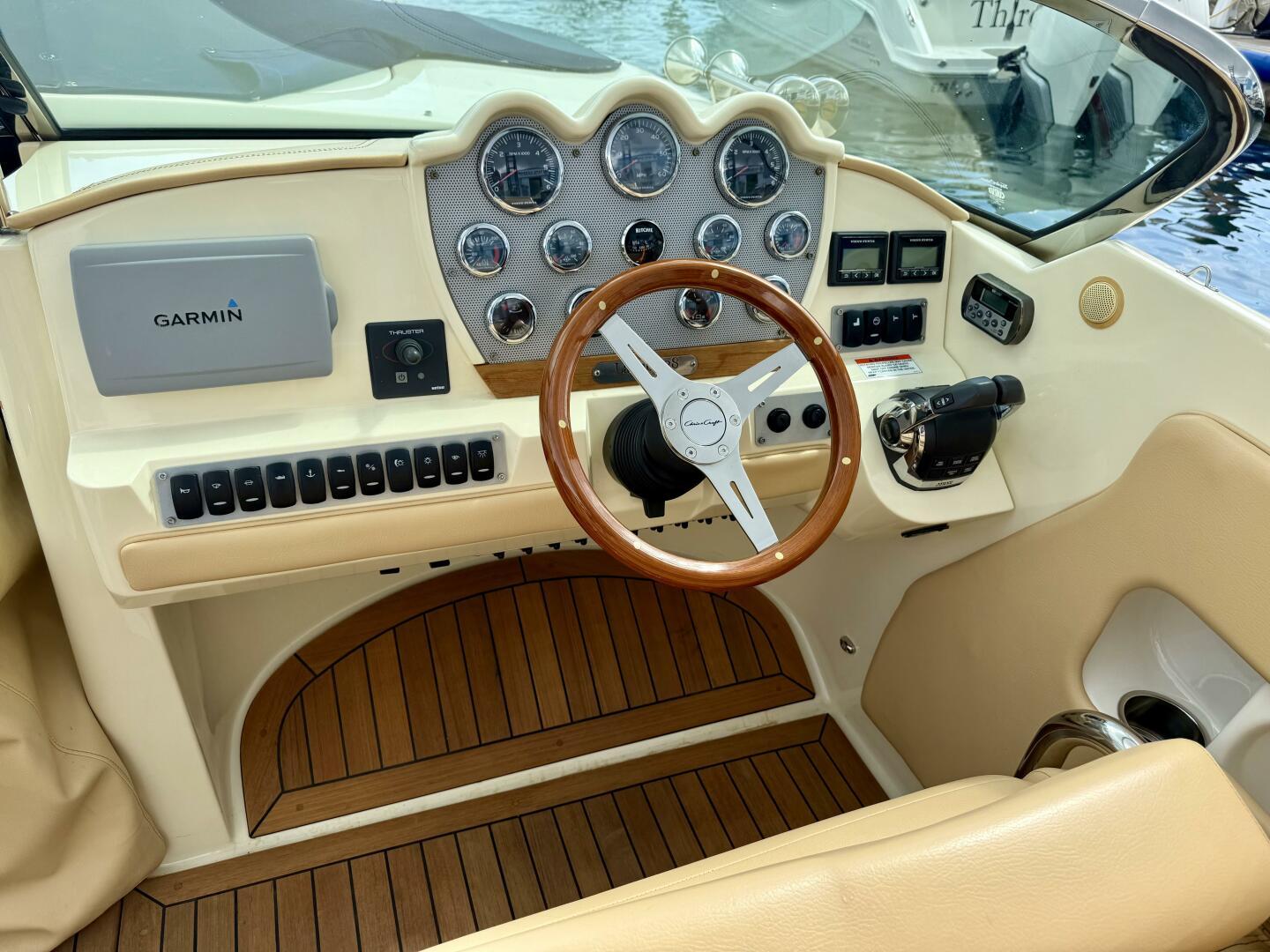 2012-chris-craft-launch-28-power-9686839-976498266-0-090420250817-16