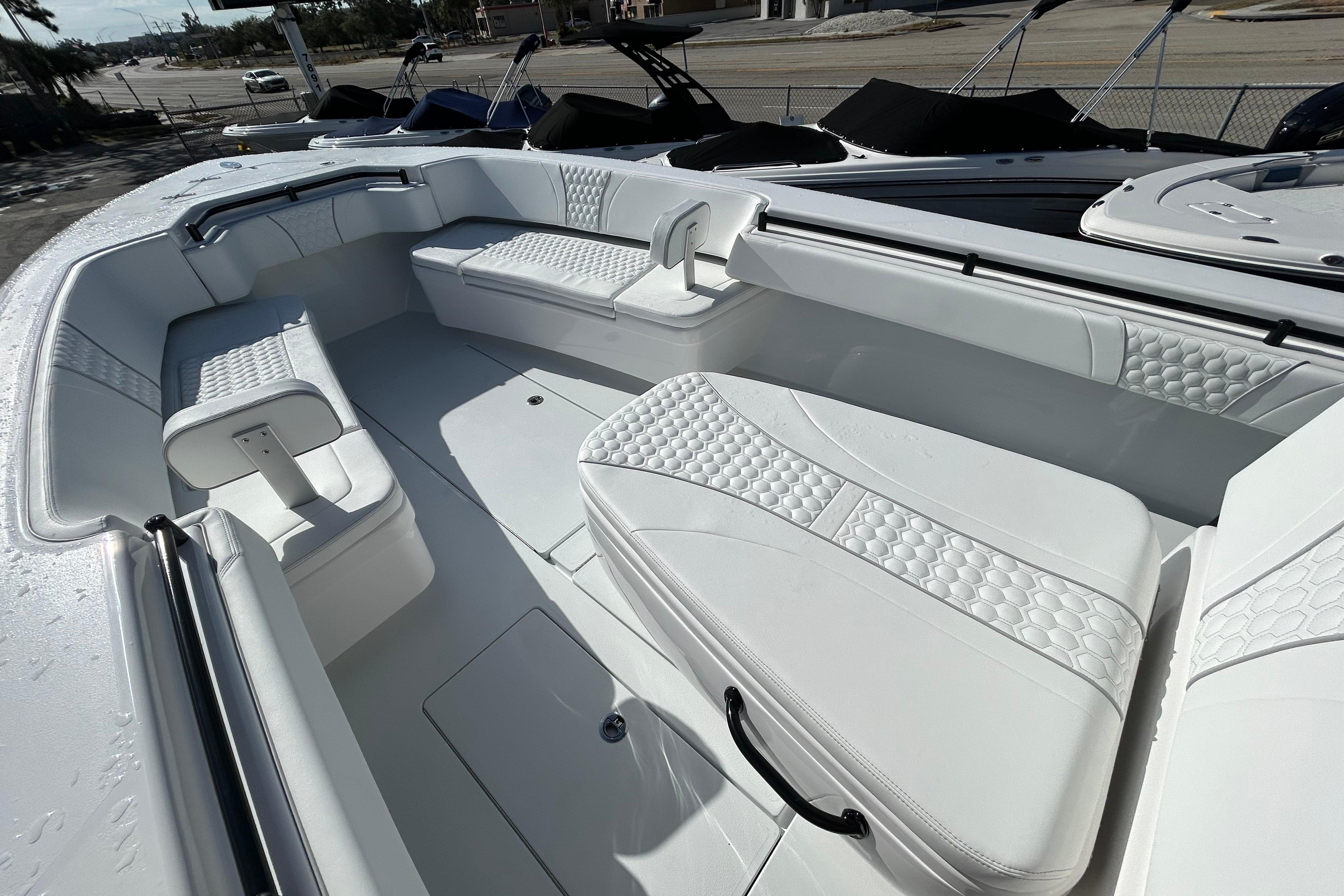 2026 Contender 35 ST-20