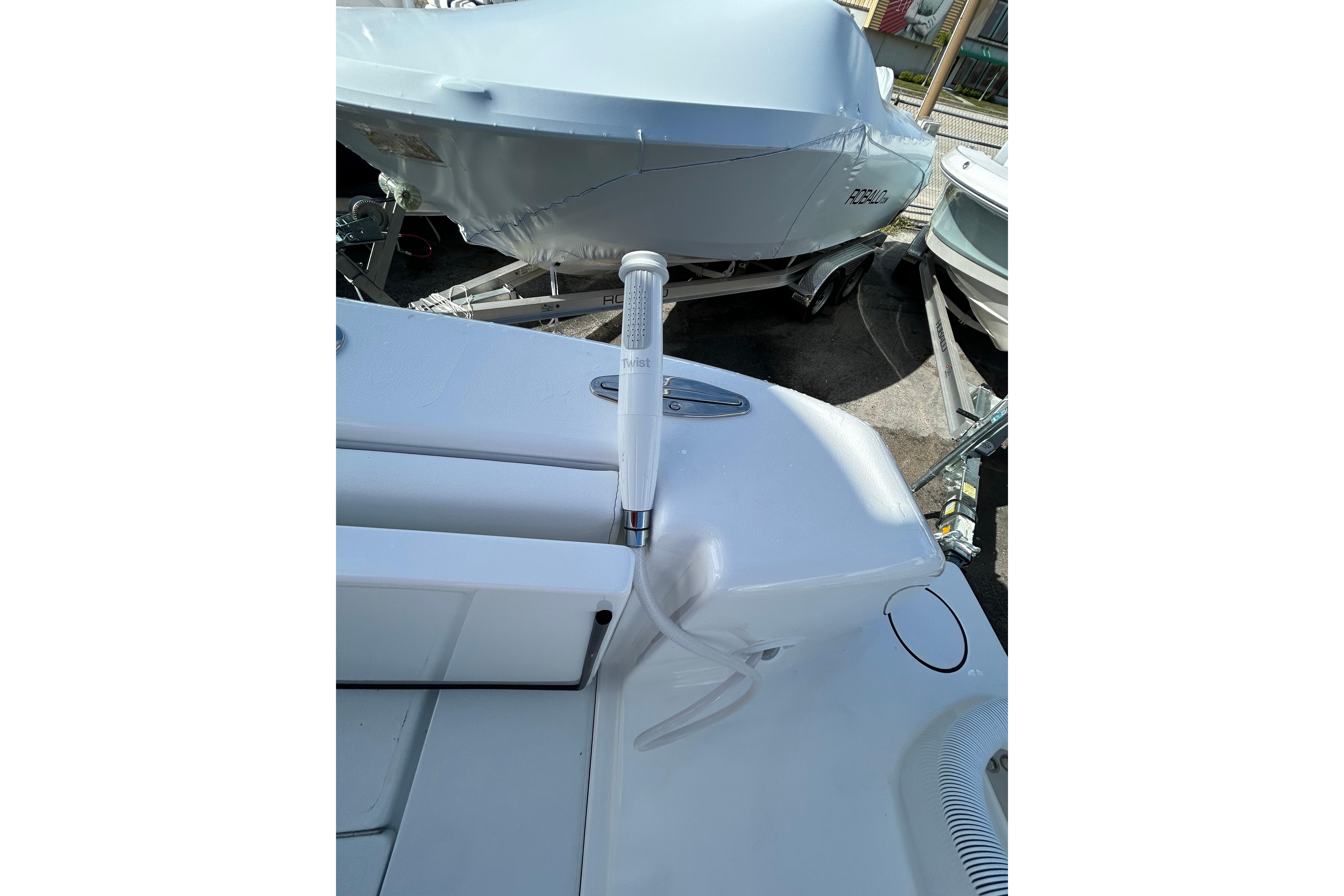 2026 Contender 35 ST-28